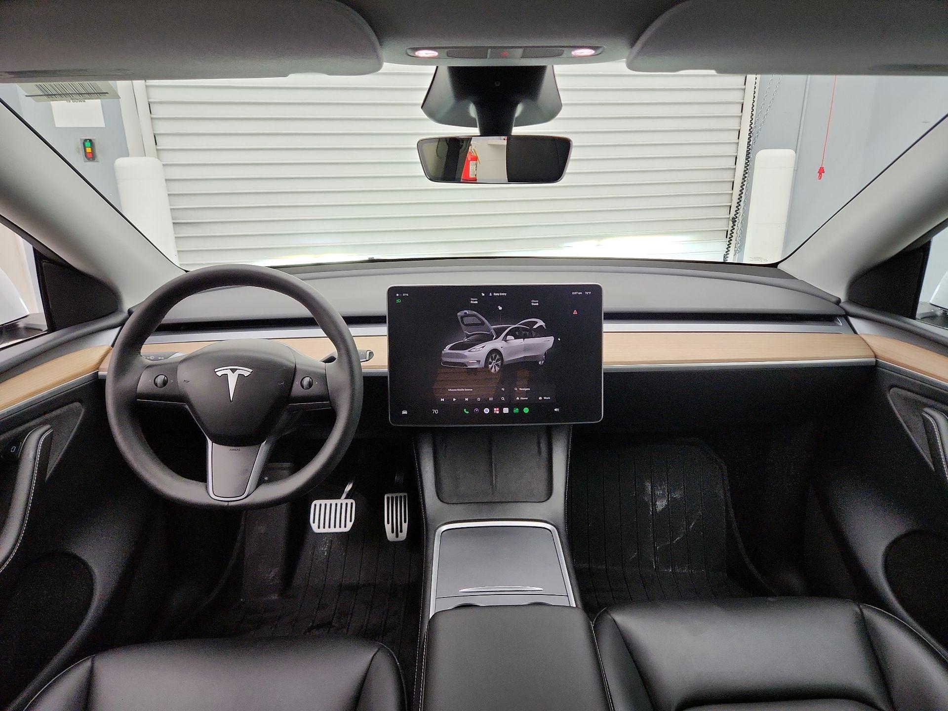 Thumbnail: 2023 Tesla Model Y - 9
