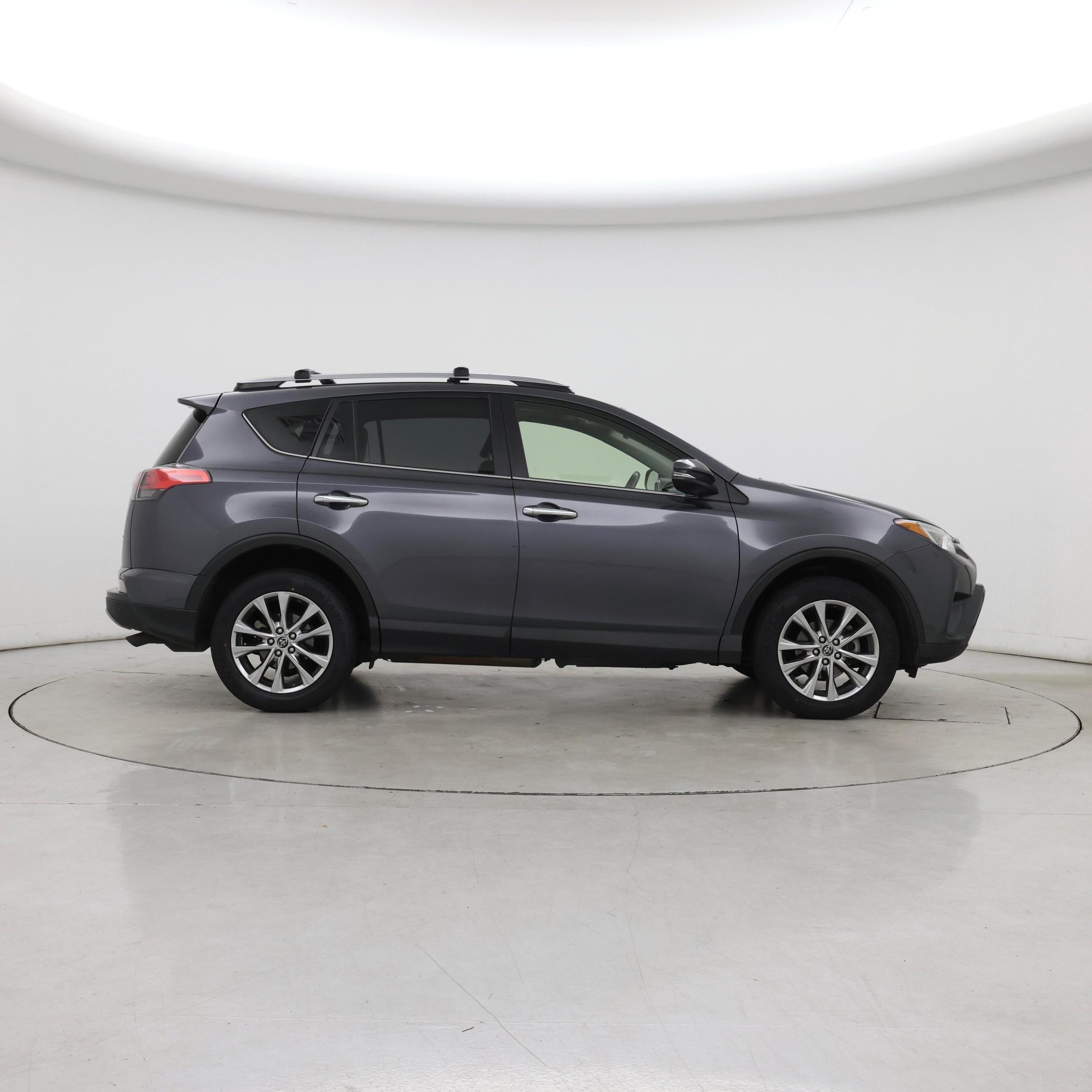 Thumbnail: 2017 Toyota RAV4 - 7