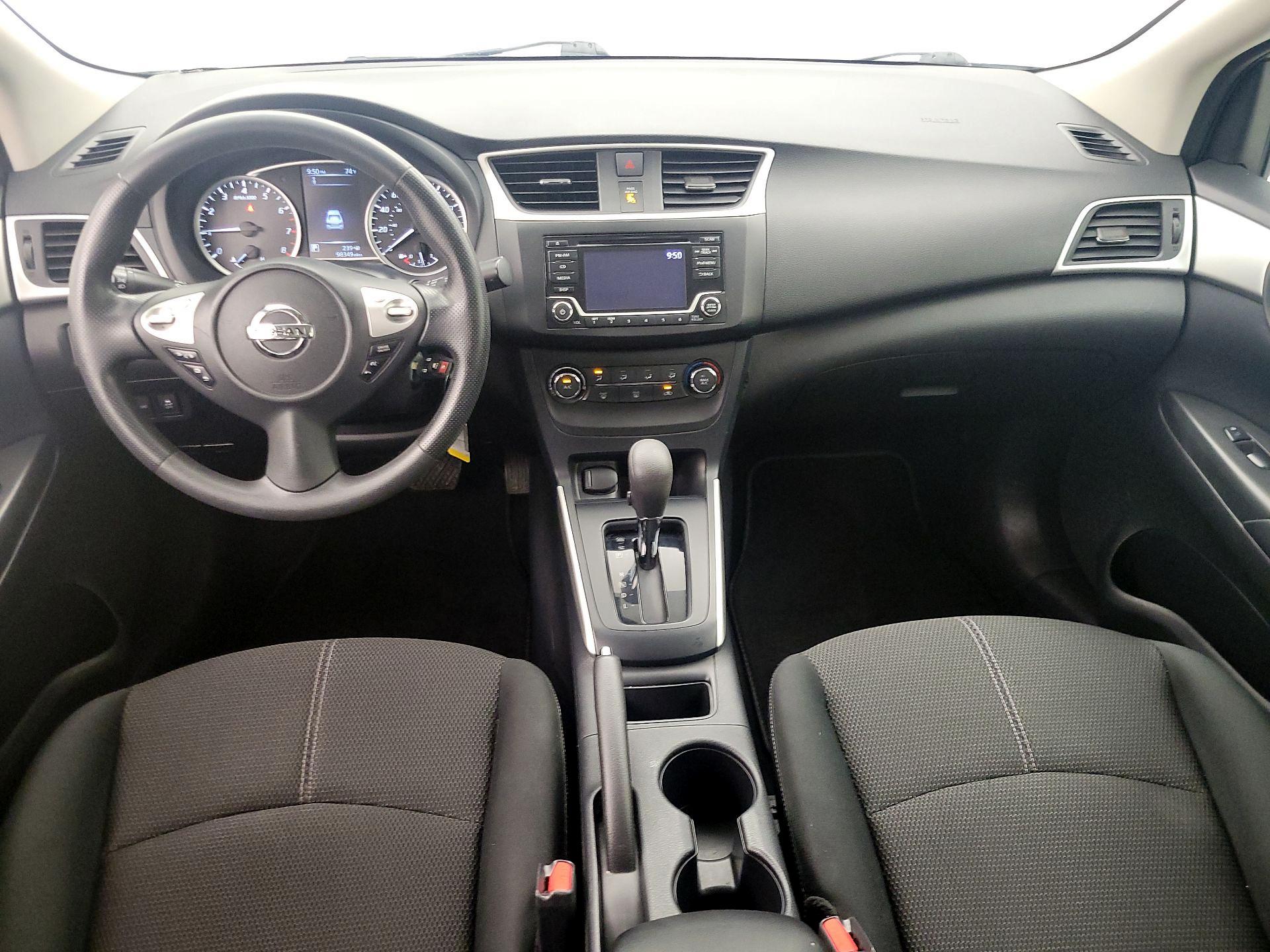 Thumbnail: 2018 Nissan Sentra - 9