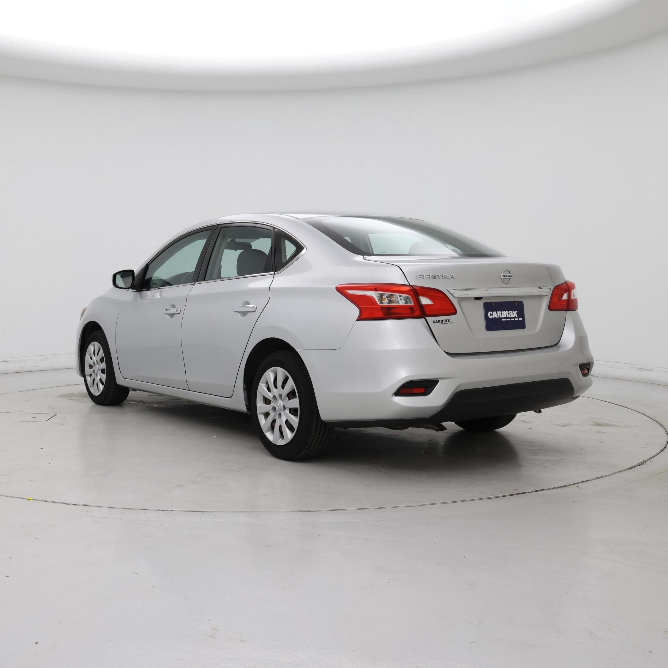 Thumbnail: 2018 Nissan Sentra - 2