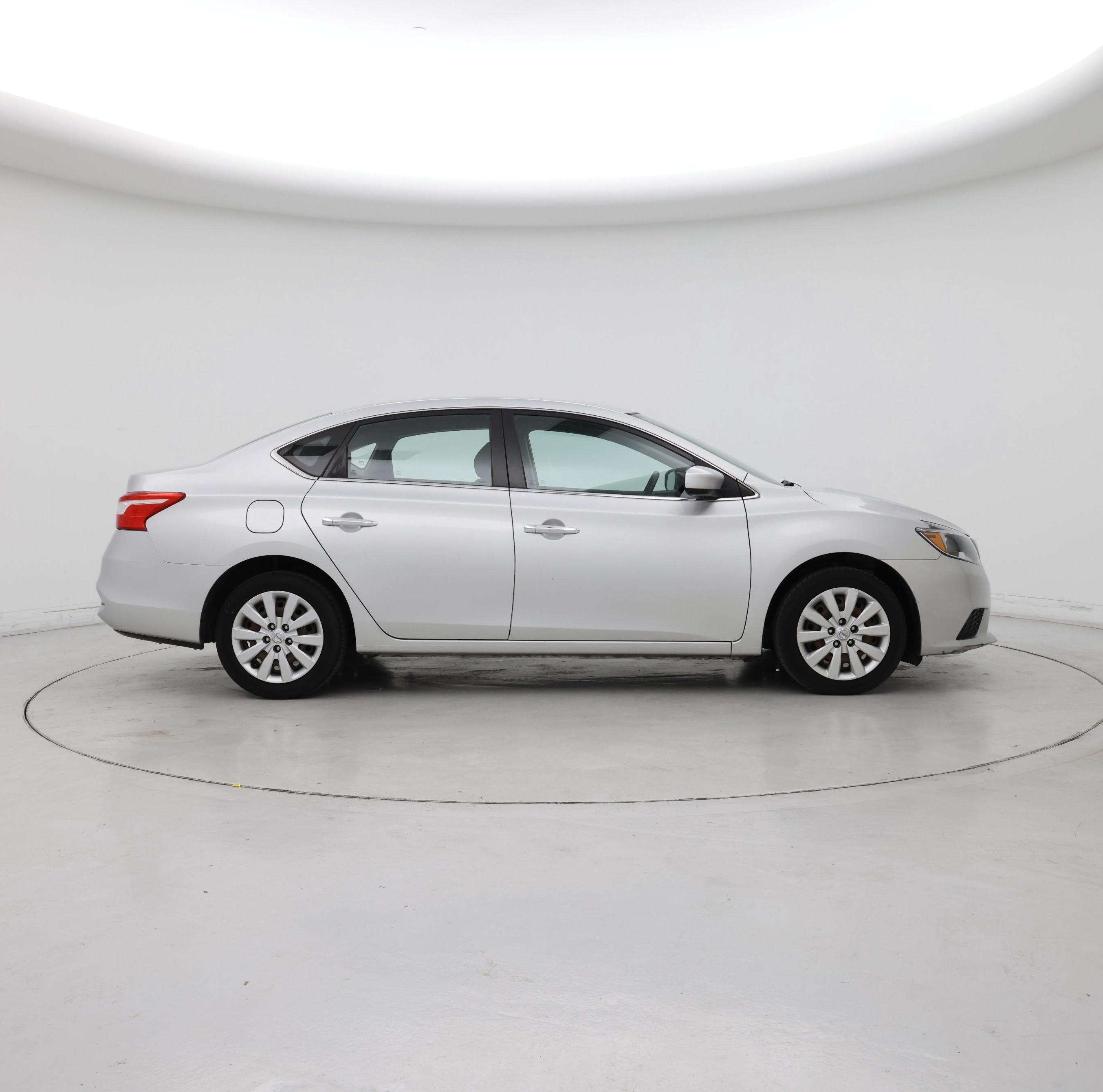 Thumbnail: 2018 Nissan Sentra - 7