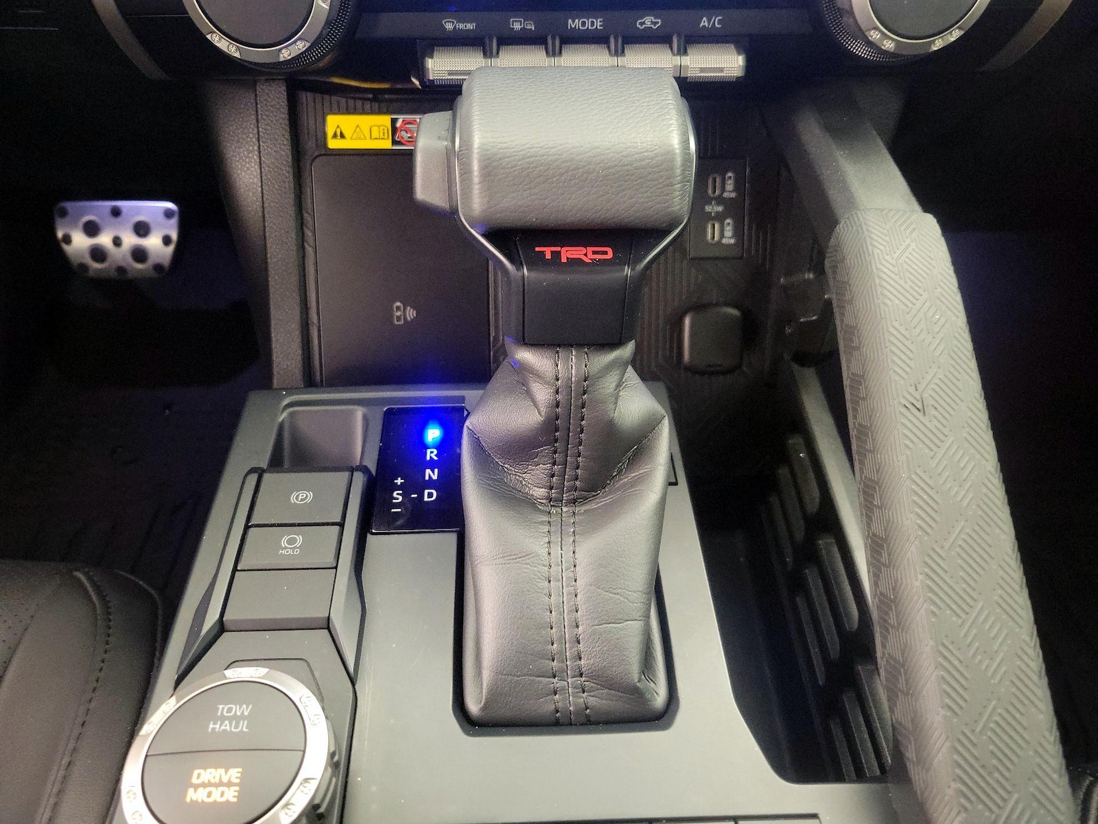 2024 Toyota Tacoma TRD Sport - Photo 18