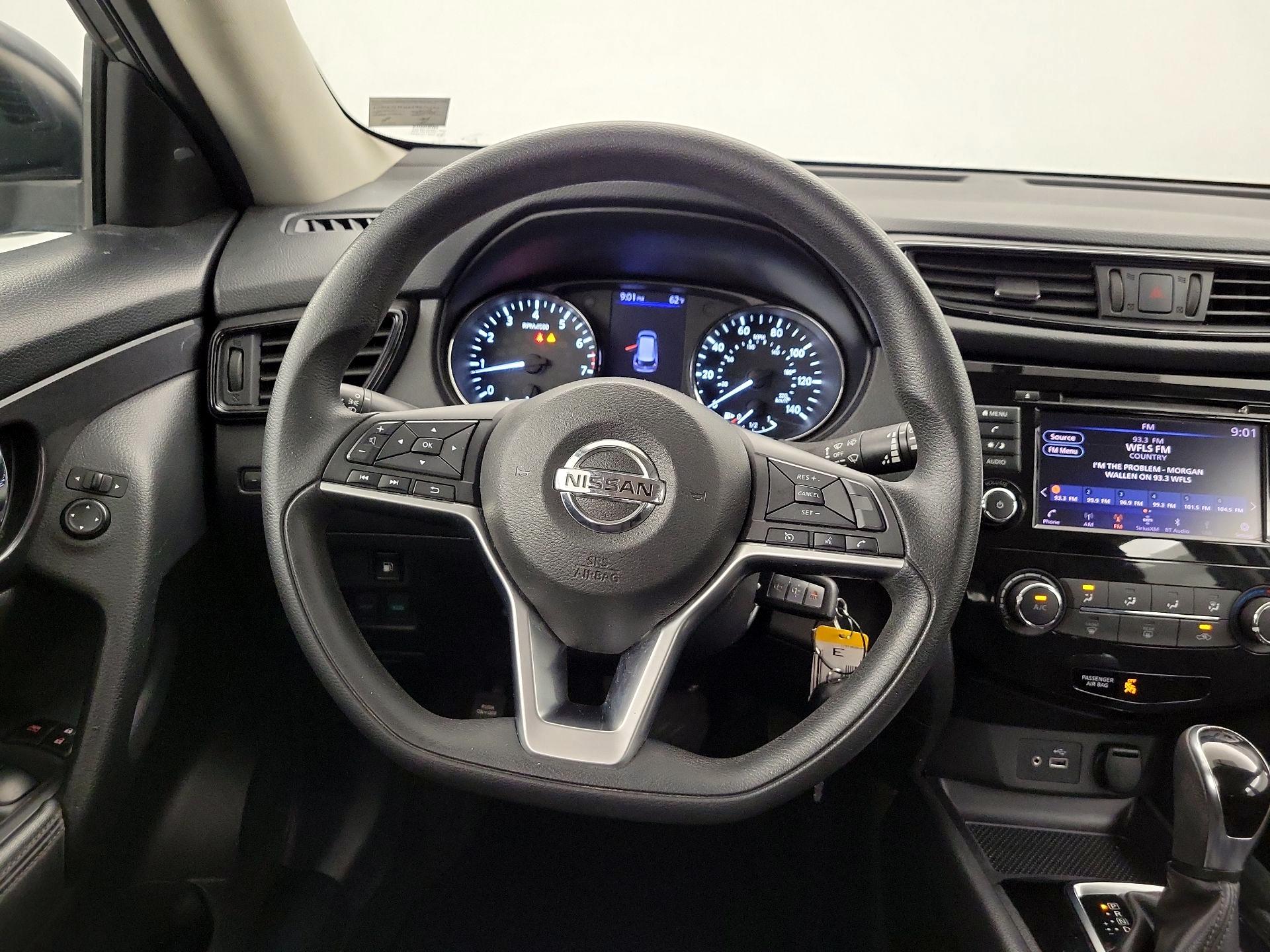 Thumbnail: 2018 Nissan Rogue - 10