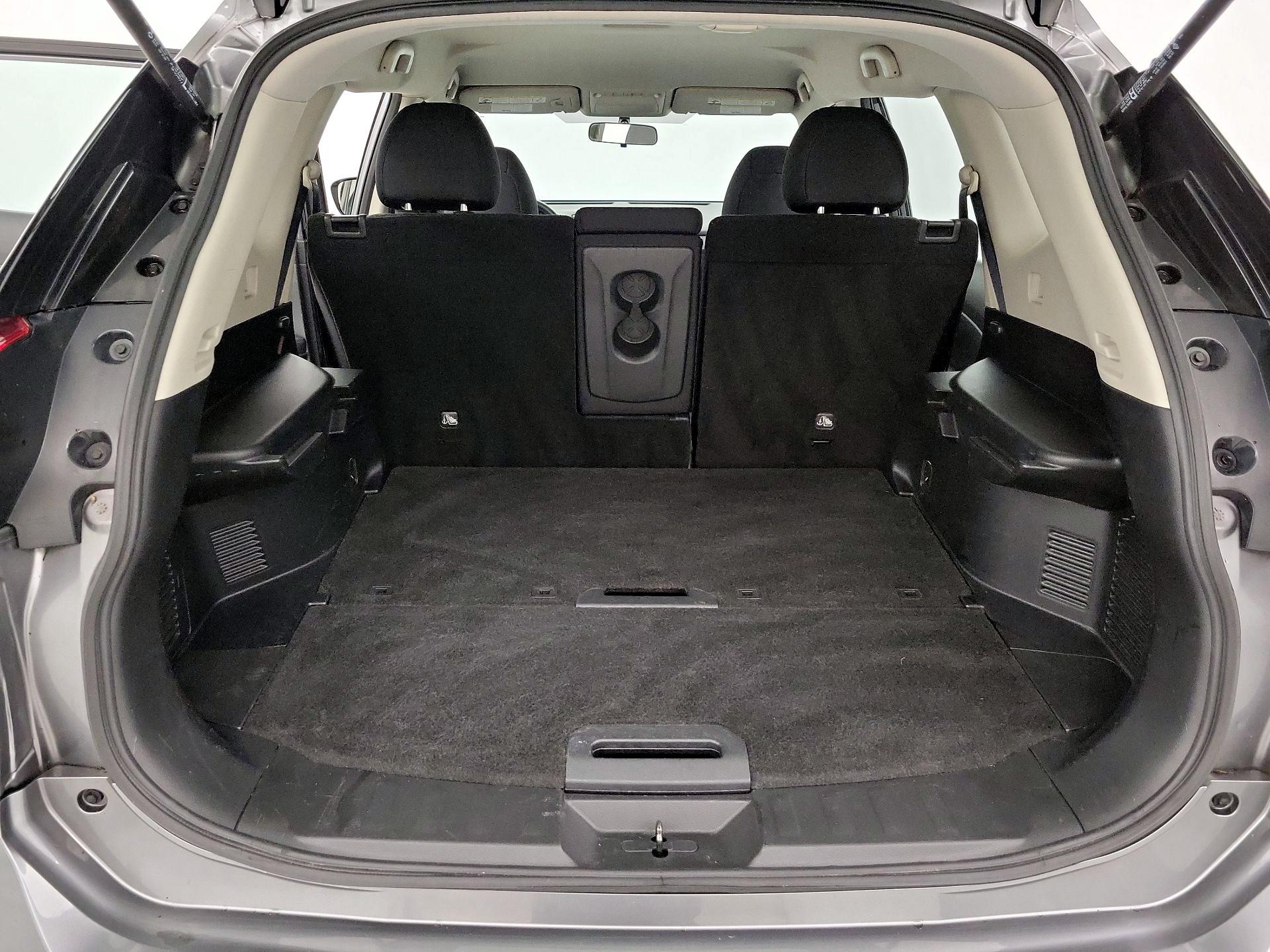 Thumbnail: 2018 Nissan Rogue - 20