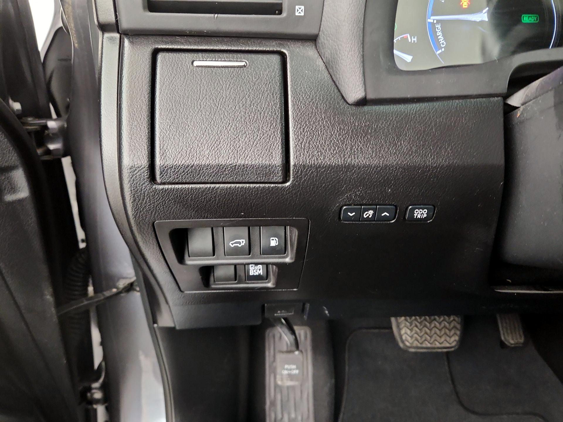 Thumbnail: 2015 Lexus RX - 11