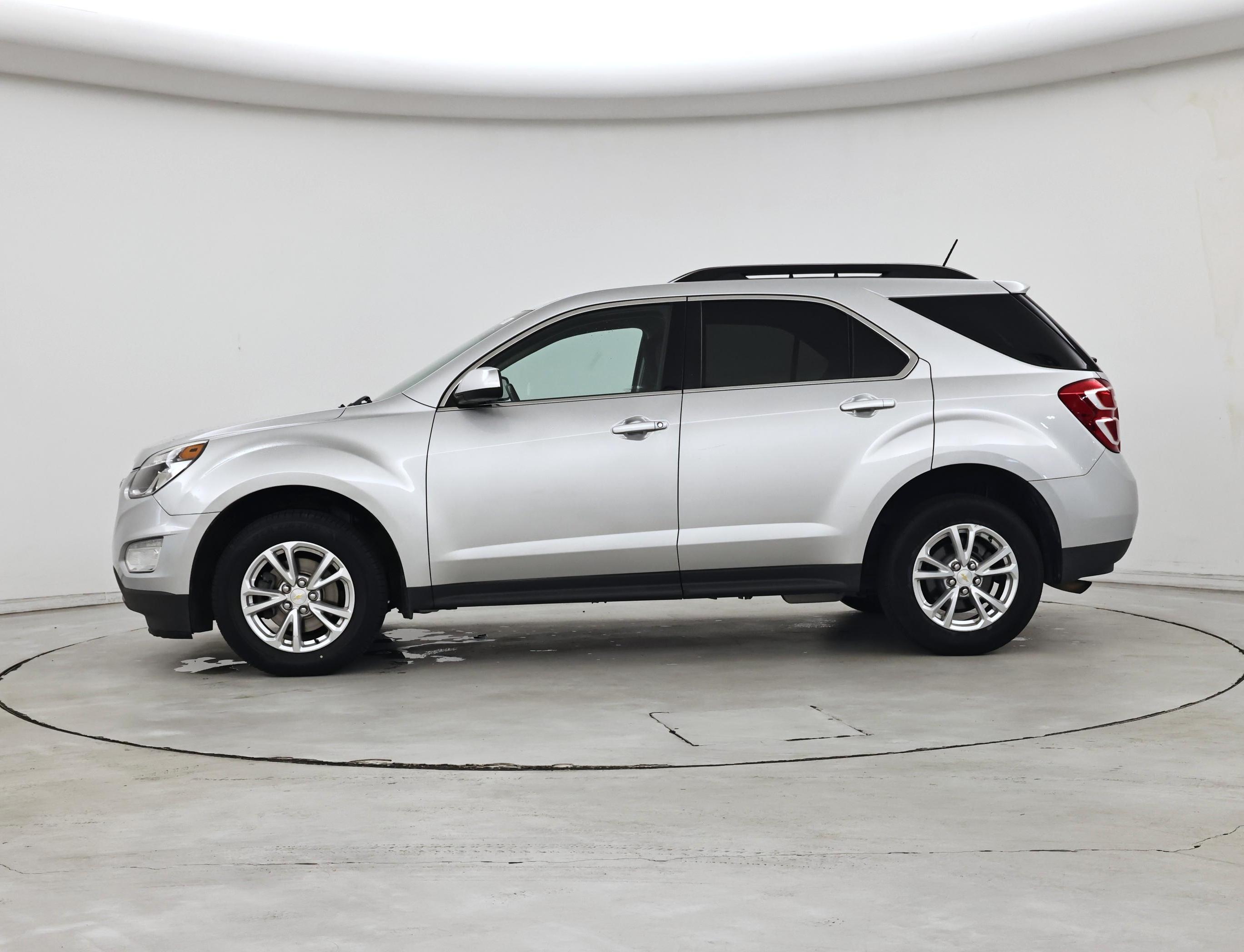 Thumbnail: 2017 Chevrolet Equinox - 3