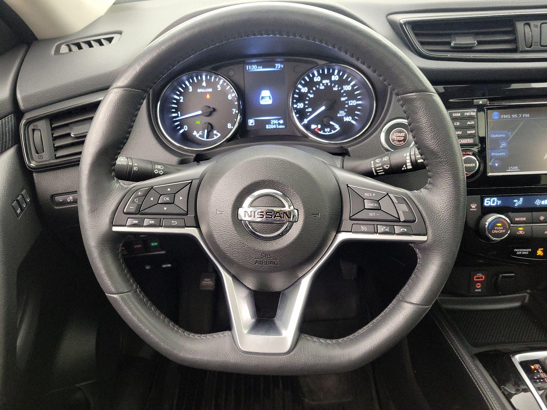 Thumbnail: 2017 Nissan Rogue - 10