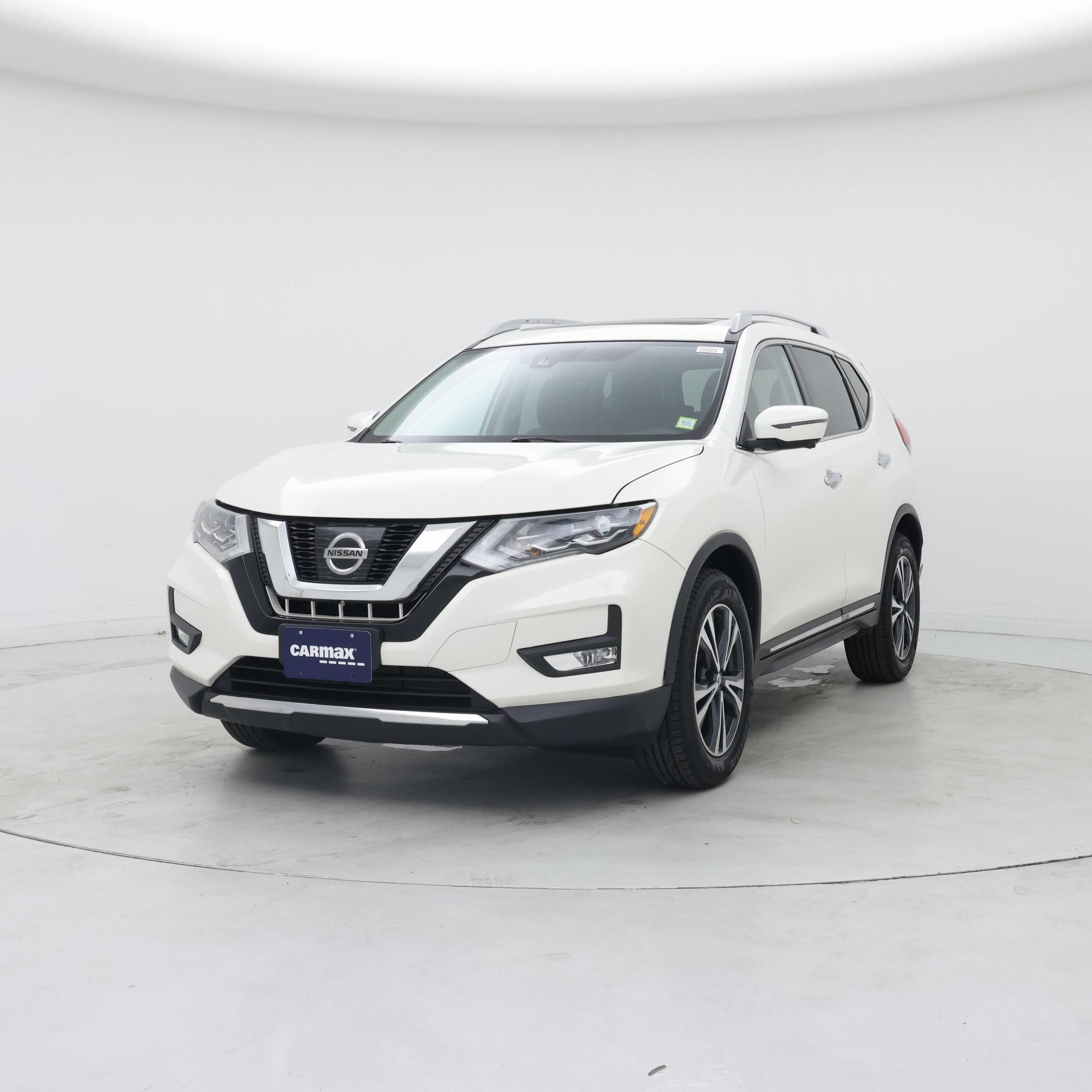 Thumbnail: 2017 Nissan Rogue - 4