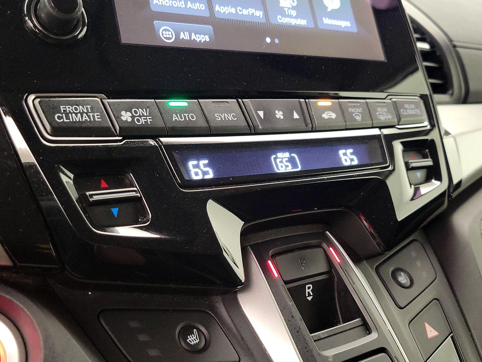 Thumbnail: 2019 Honda Odyssey - 16