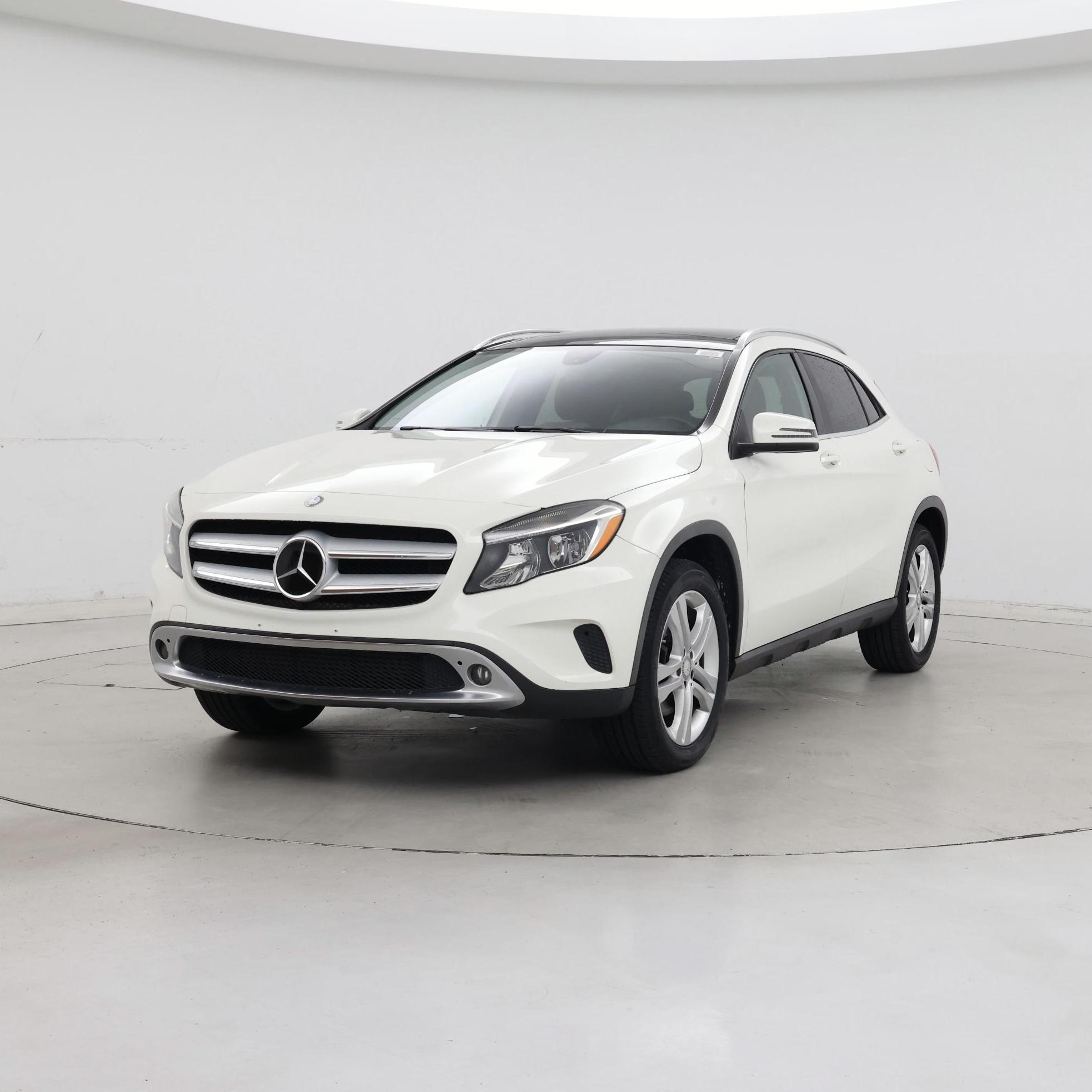 Thumbnail: 2015 Mercedes-Benz GLA - 4