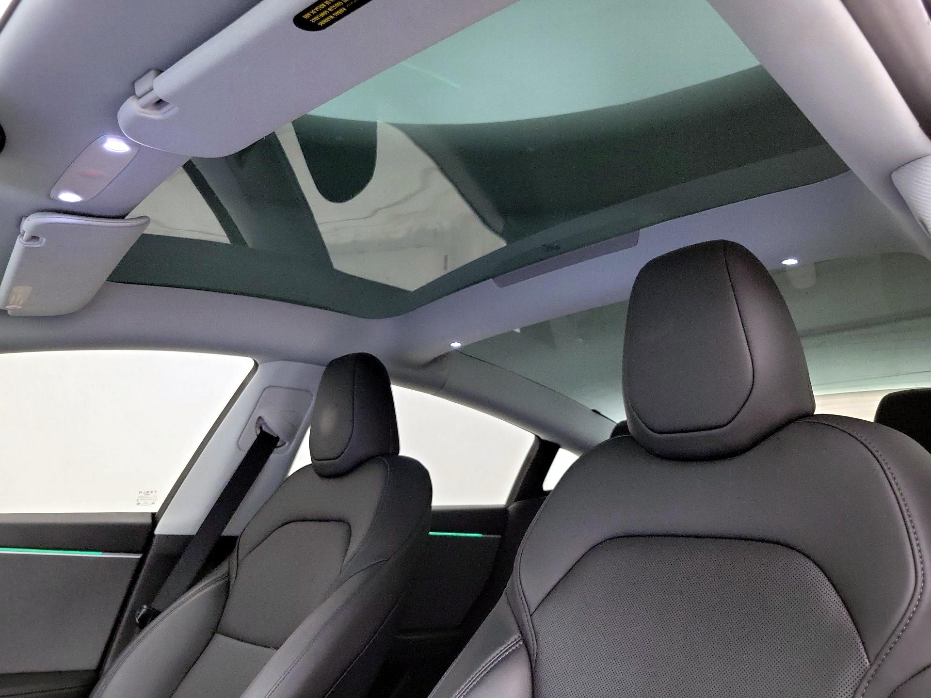 Thumbnail: 2025 Tesla Model 3 - 19