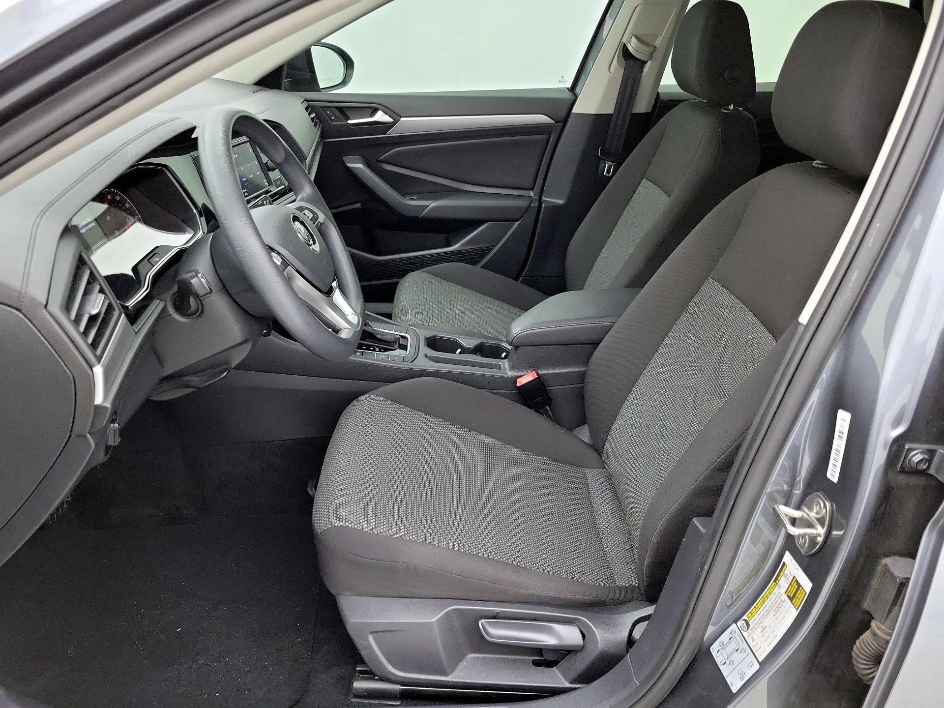 Thumbnail: 2019 Volkswagen Jetta - 11