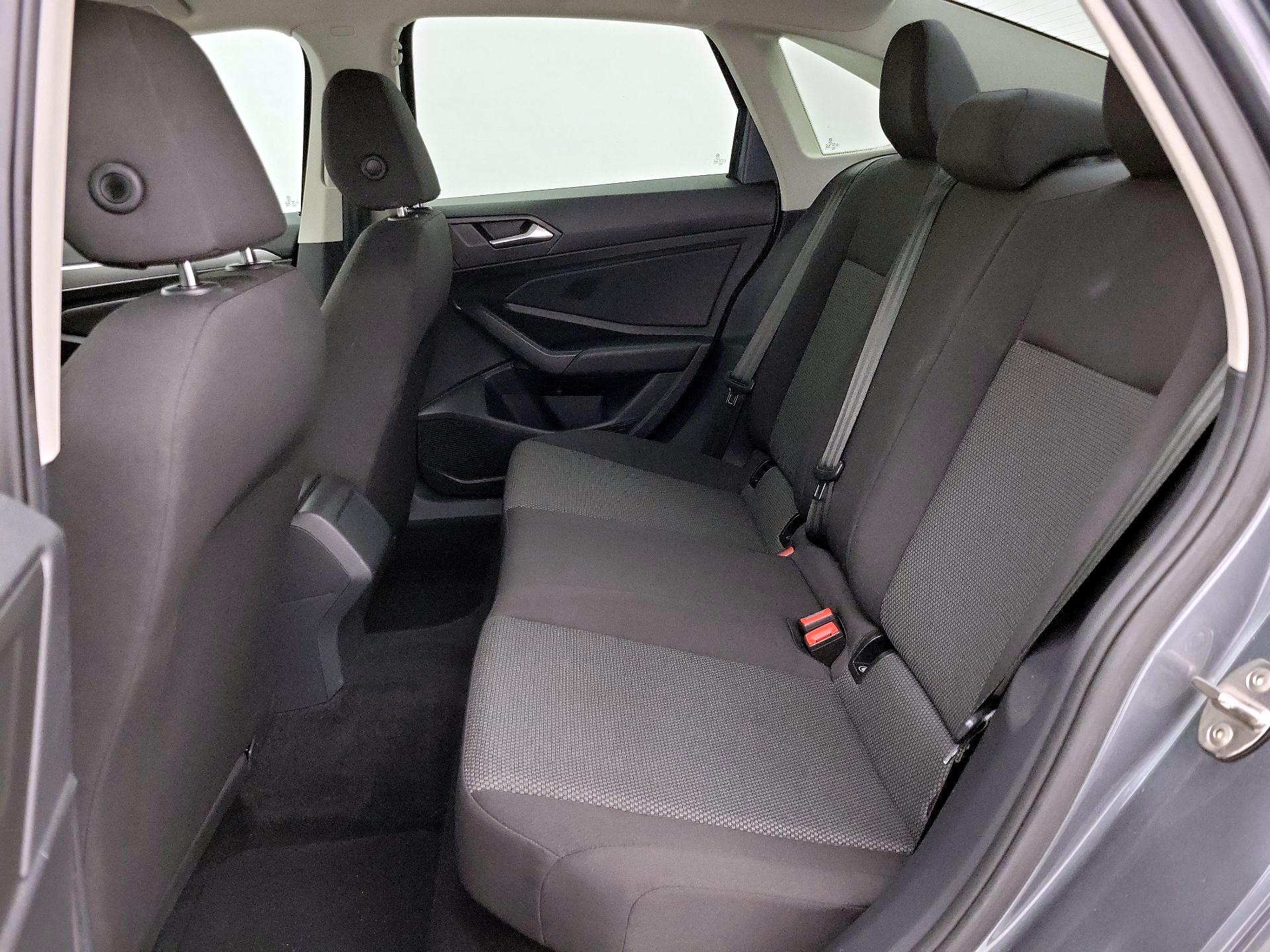 Thumbnail: 2019 Volkswagen Jetta - 18