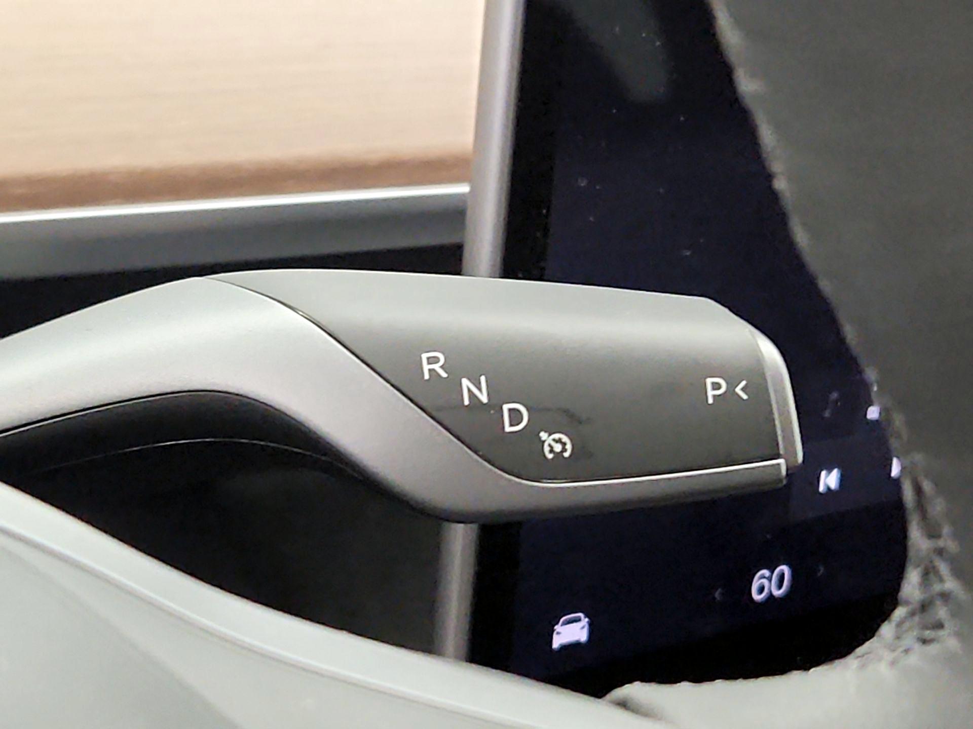 Thumbnail: 2022 Tesla Model Y - 18