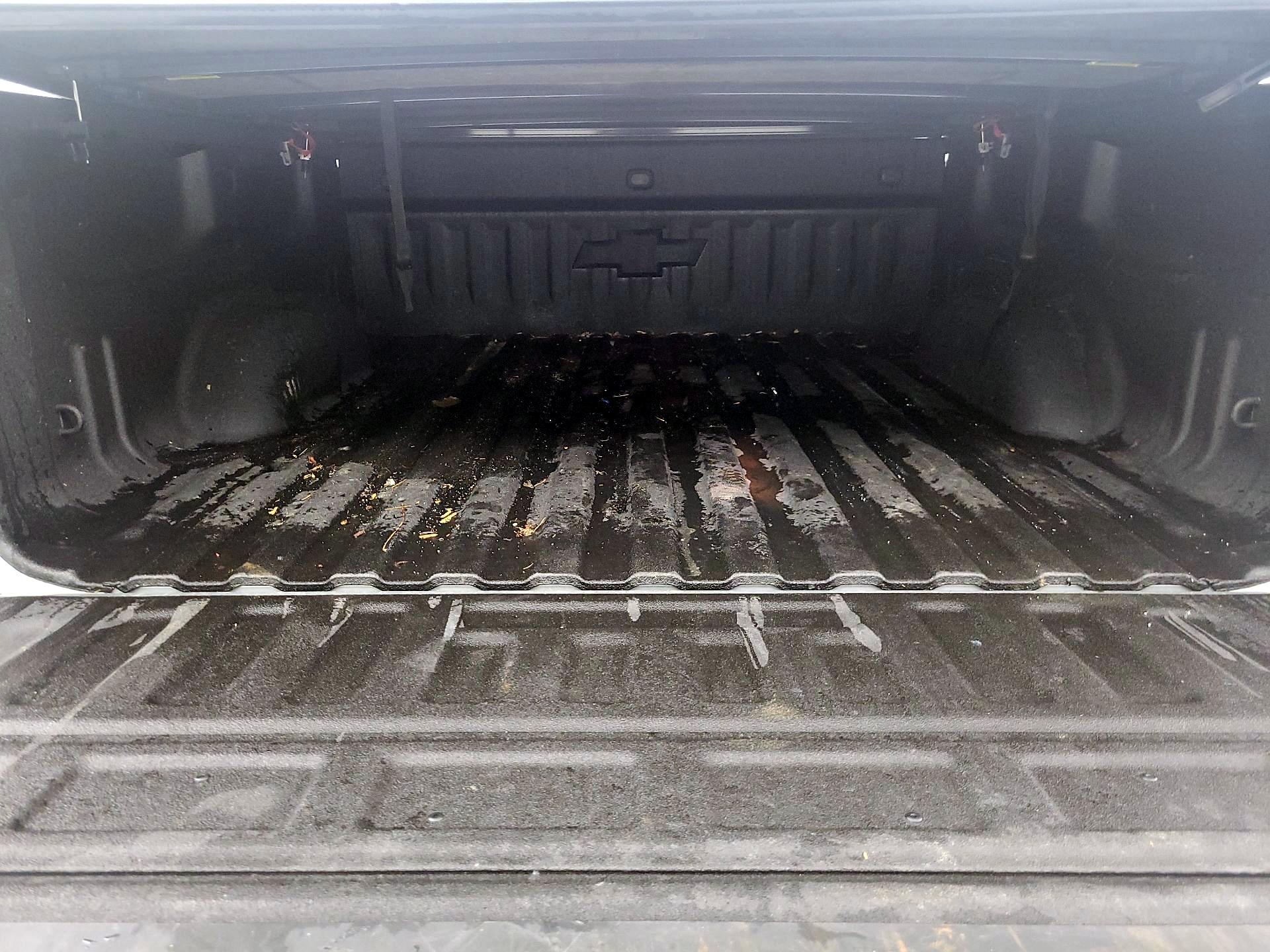 Thumbnail: 2018 Chevrolet Silverado 1500 - 20