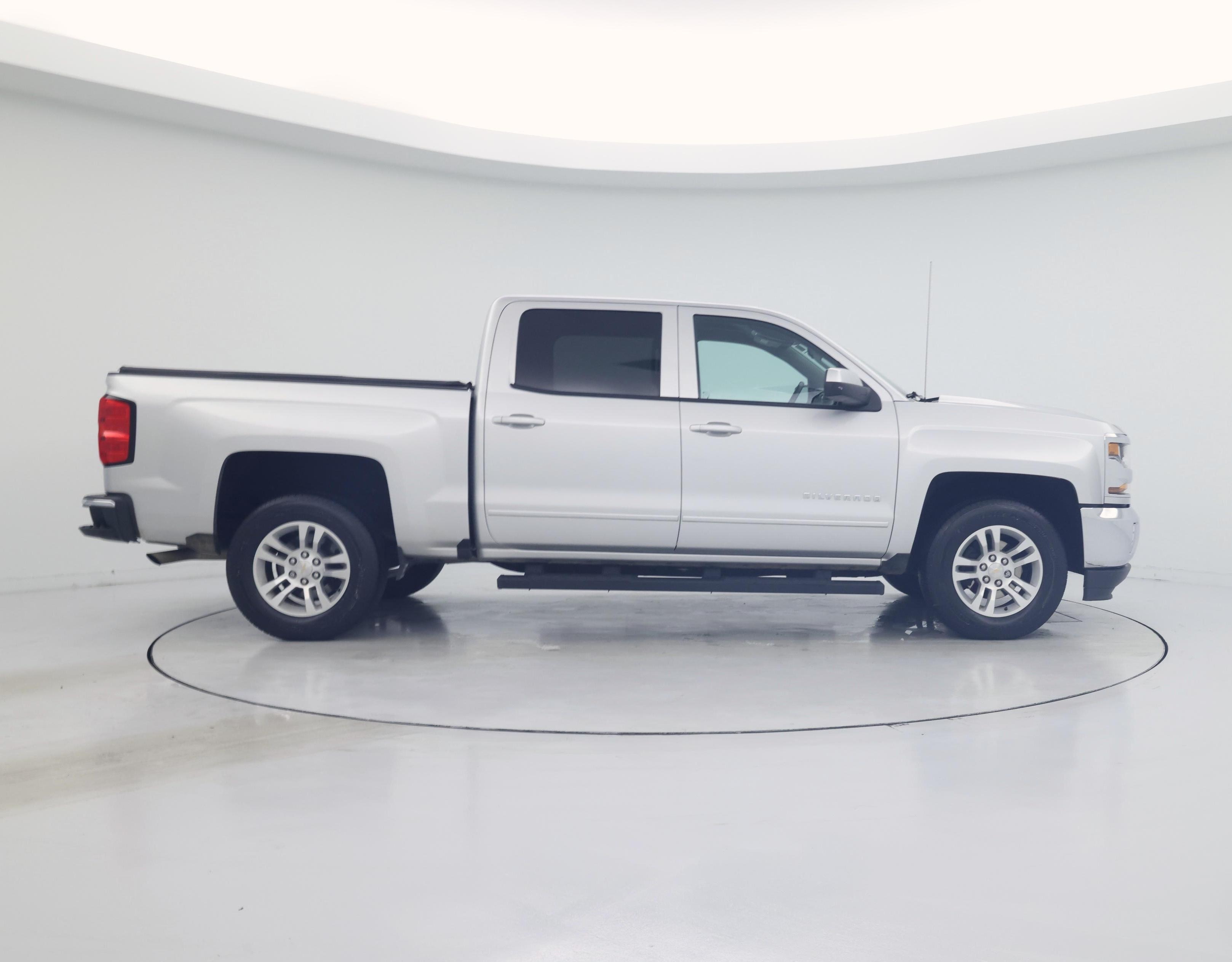 Thumbnail: 2018 Chevrolet Silverado 1500 - 7