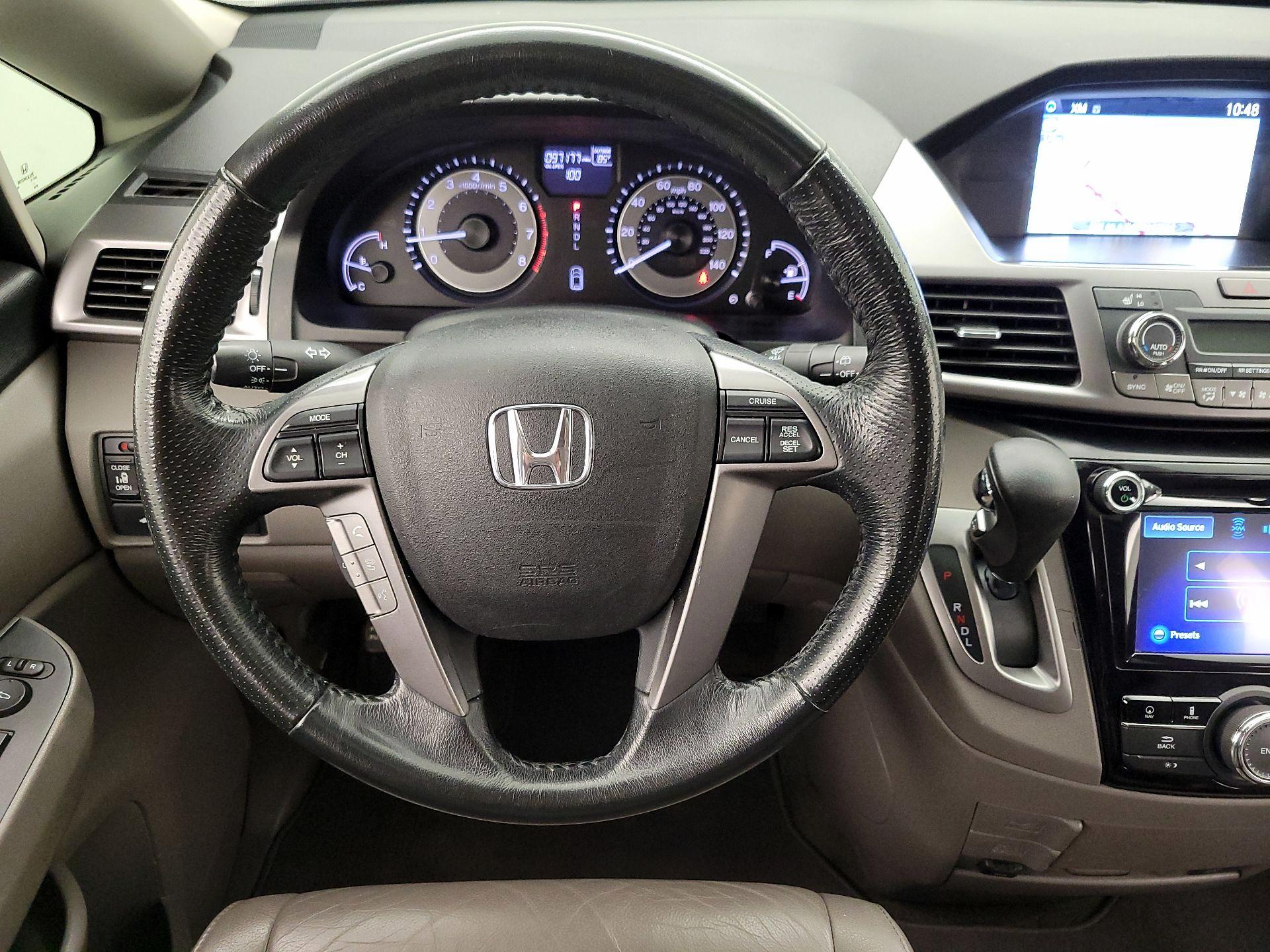 Thumbnail: 2014 Honda Odyssey - 10