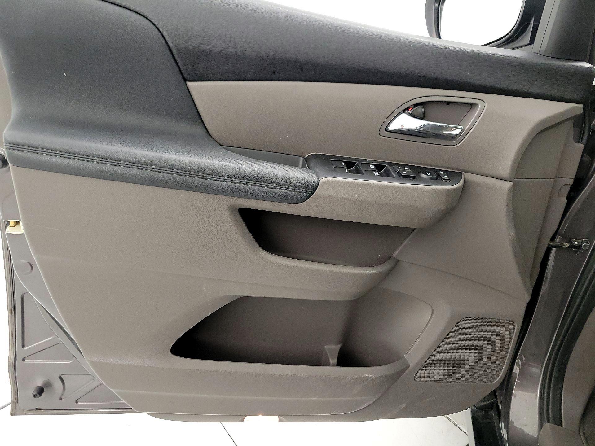 Thumbnail: 2014 Honda Odyssey - 12
