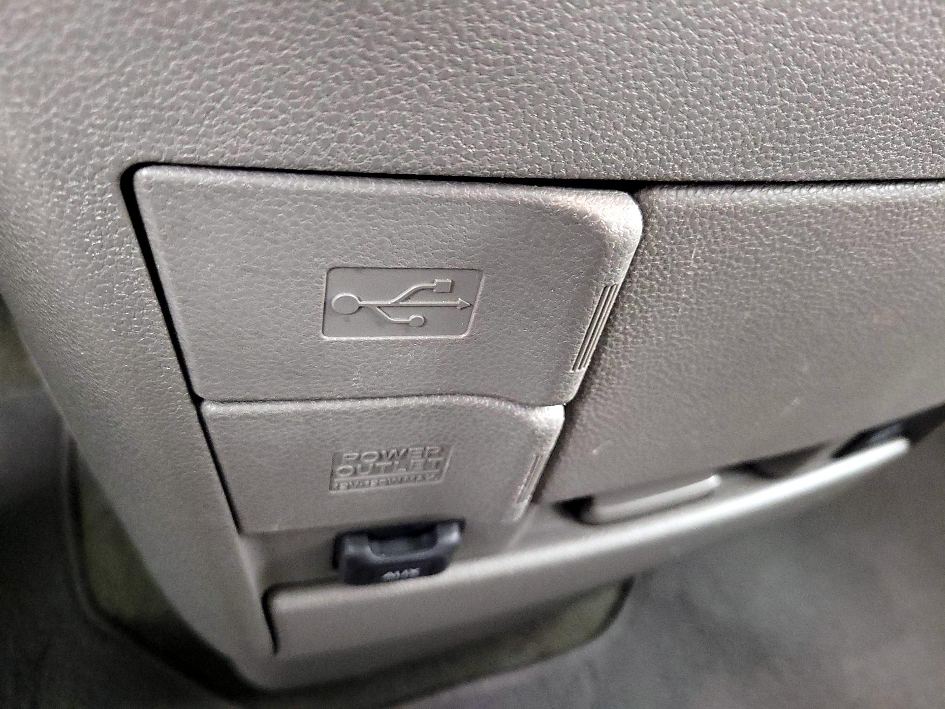Thumbnail: 2014 Honda Odyssey - 19