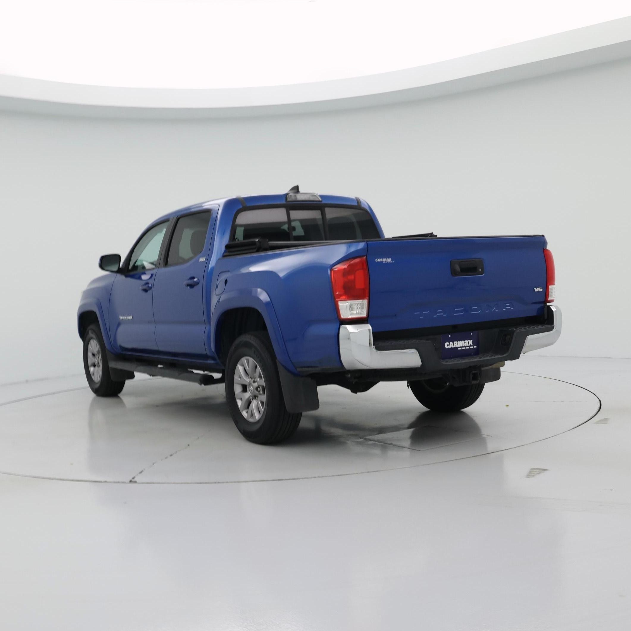 Thumbnail: 2016 Toyota Tacoma - 2