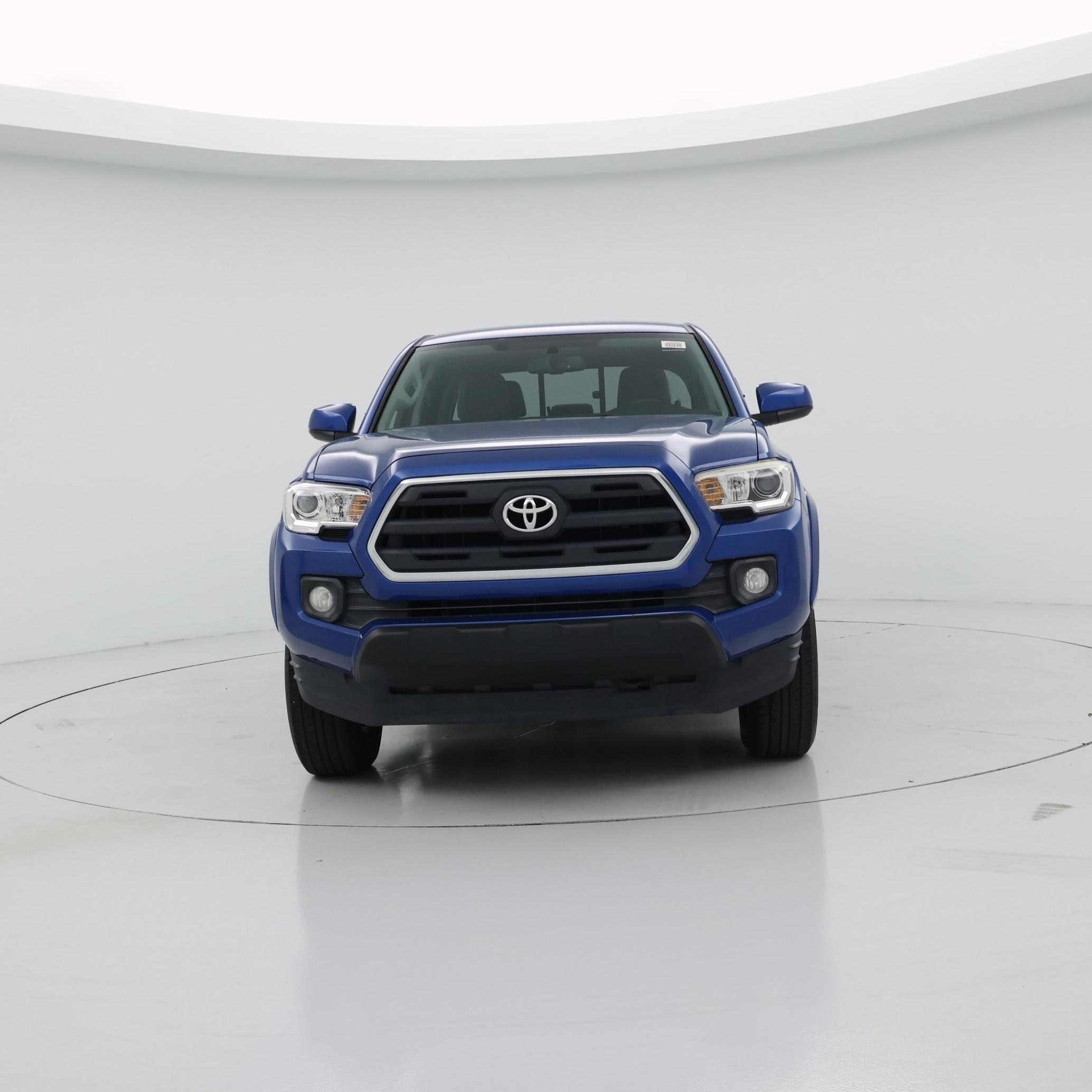 Thumbnail: 2016 Toyota Tacoma - 5