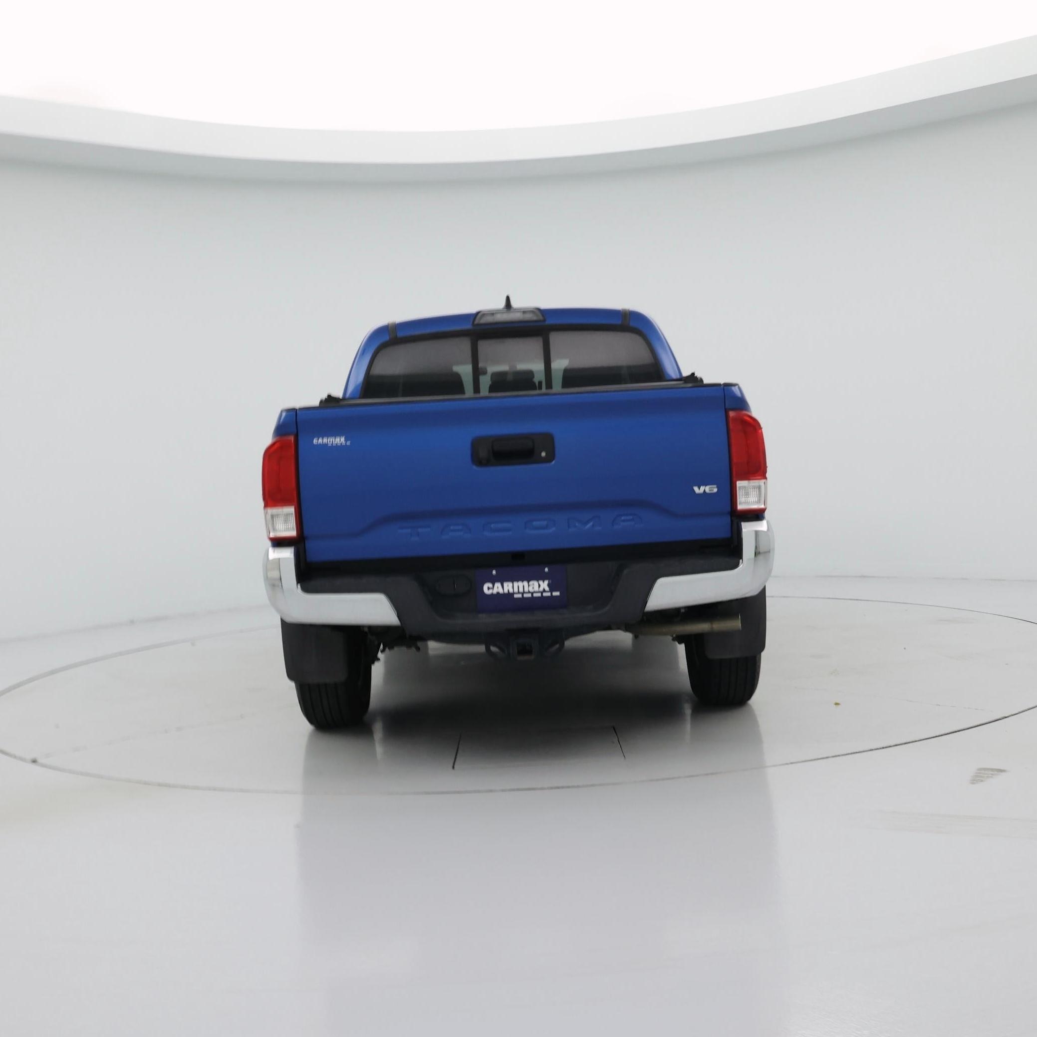 Thumbnail: 2016 Toyota Tacoma - 6