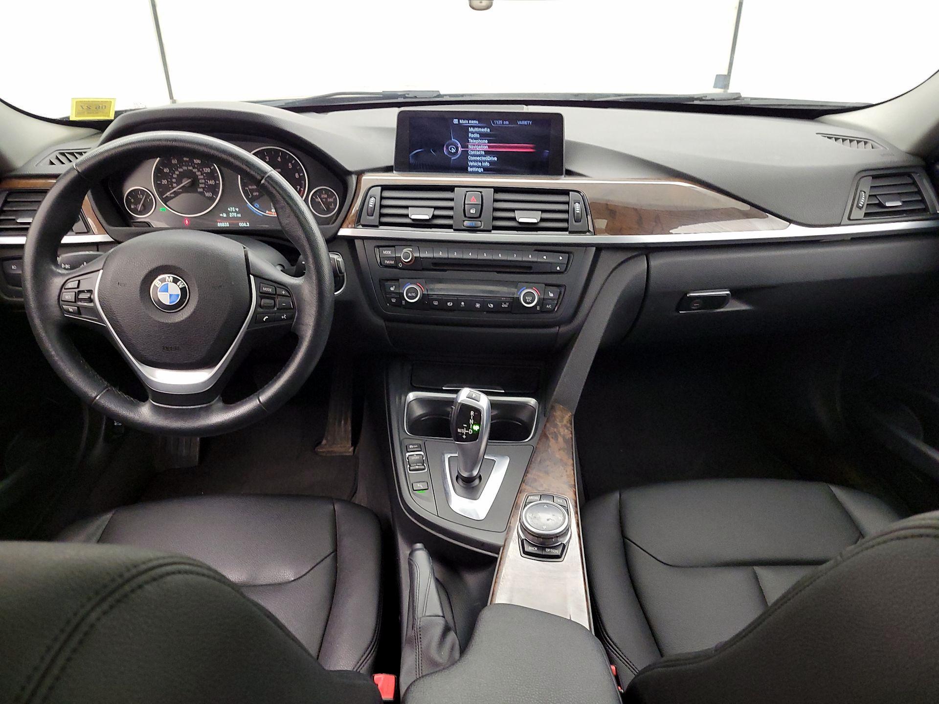 Thumbnail: 2015 BMW 3 Series - 9