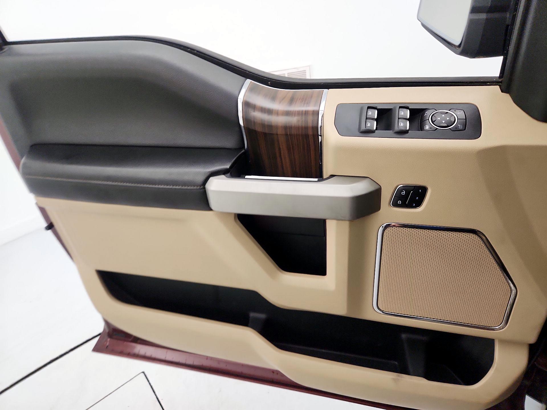 Thumbnail: 2015 Ford F-150 - 12