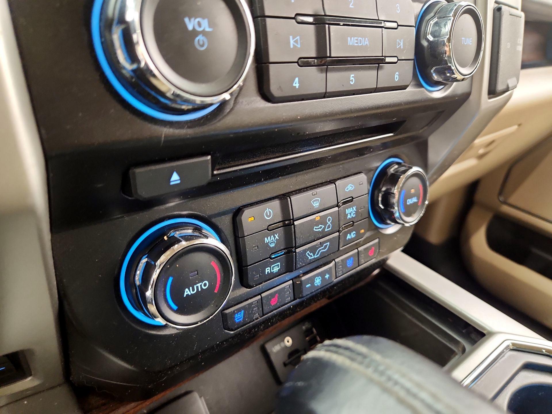 Thumbnail: 2015 Ford F-150 - 16