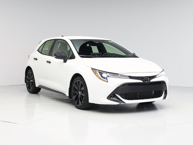 White 2022 Toyota Corolla Hatchback SE Nightshade Edition FWD Hatchback Front-Wheel Drive Automatic