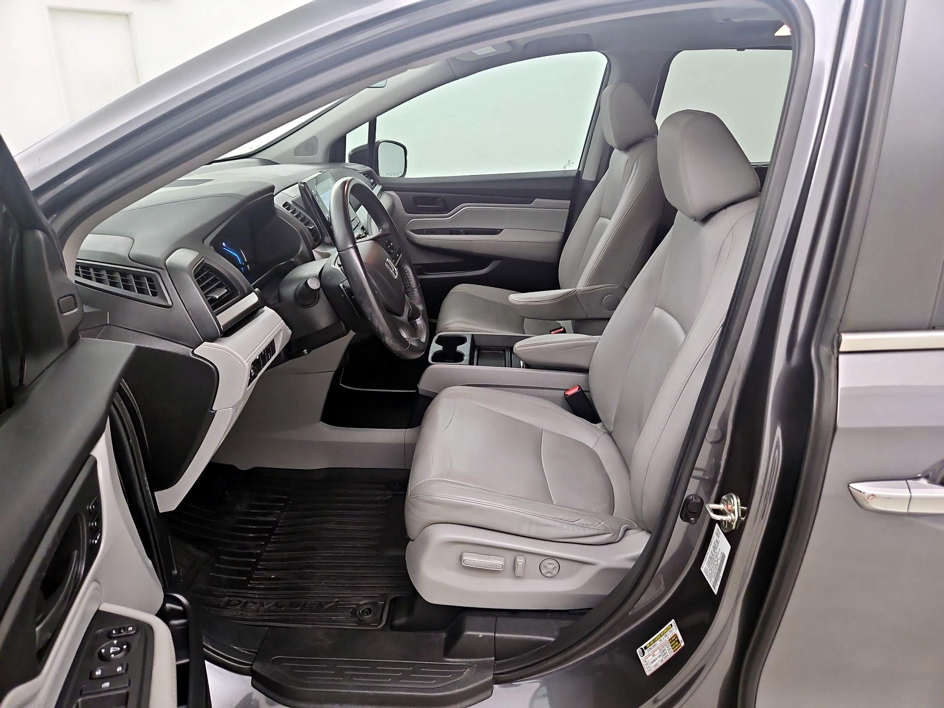 Thumbnail: 2019 Honda Odyssey - 9