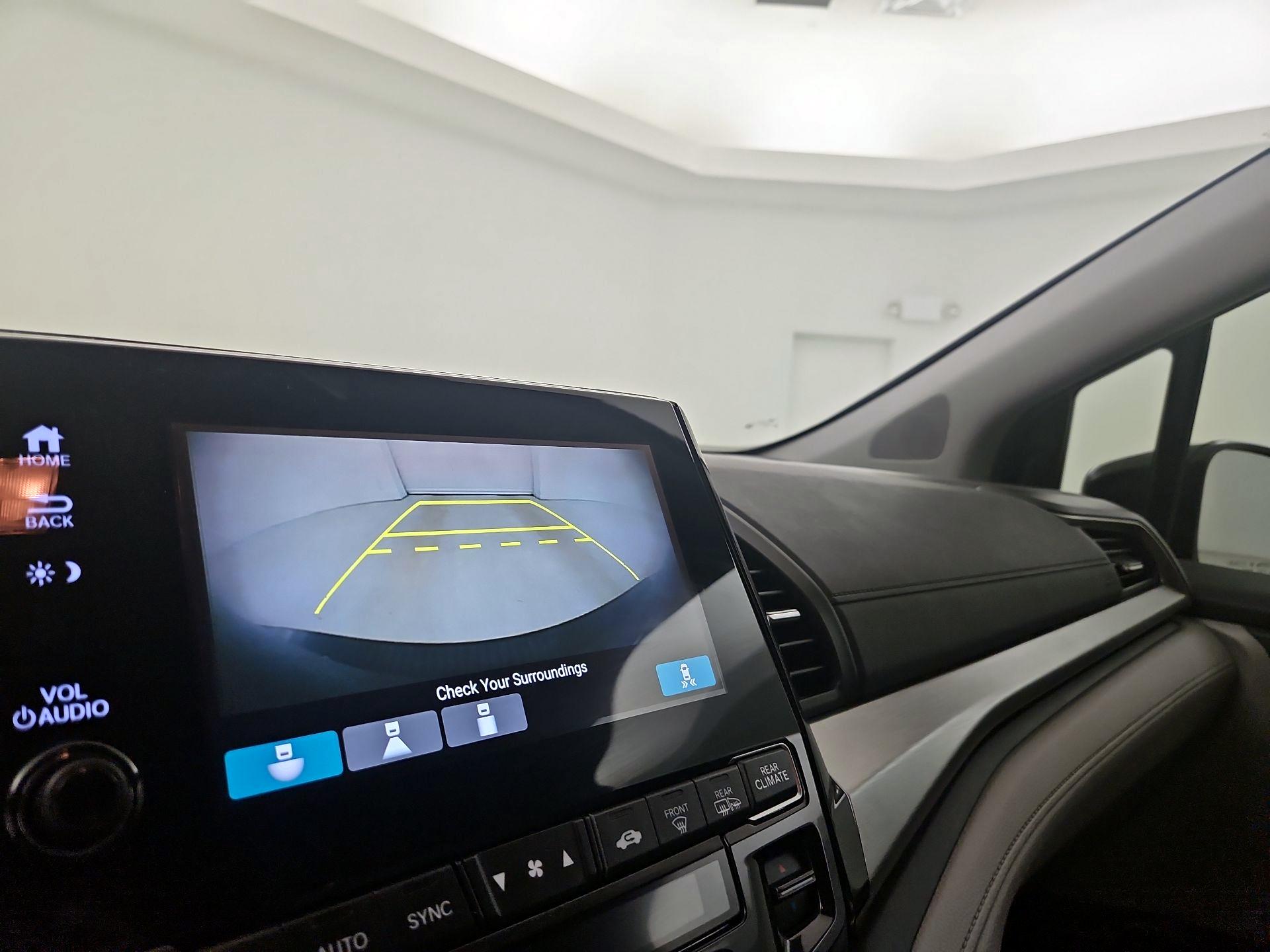 Thumbnail: 2019 Honda Odyssey - 13