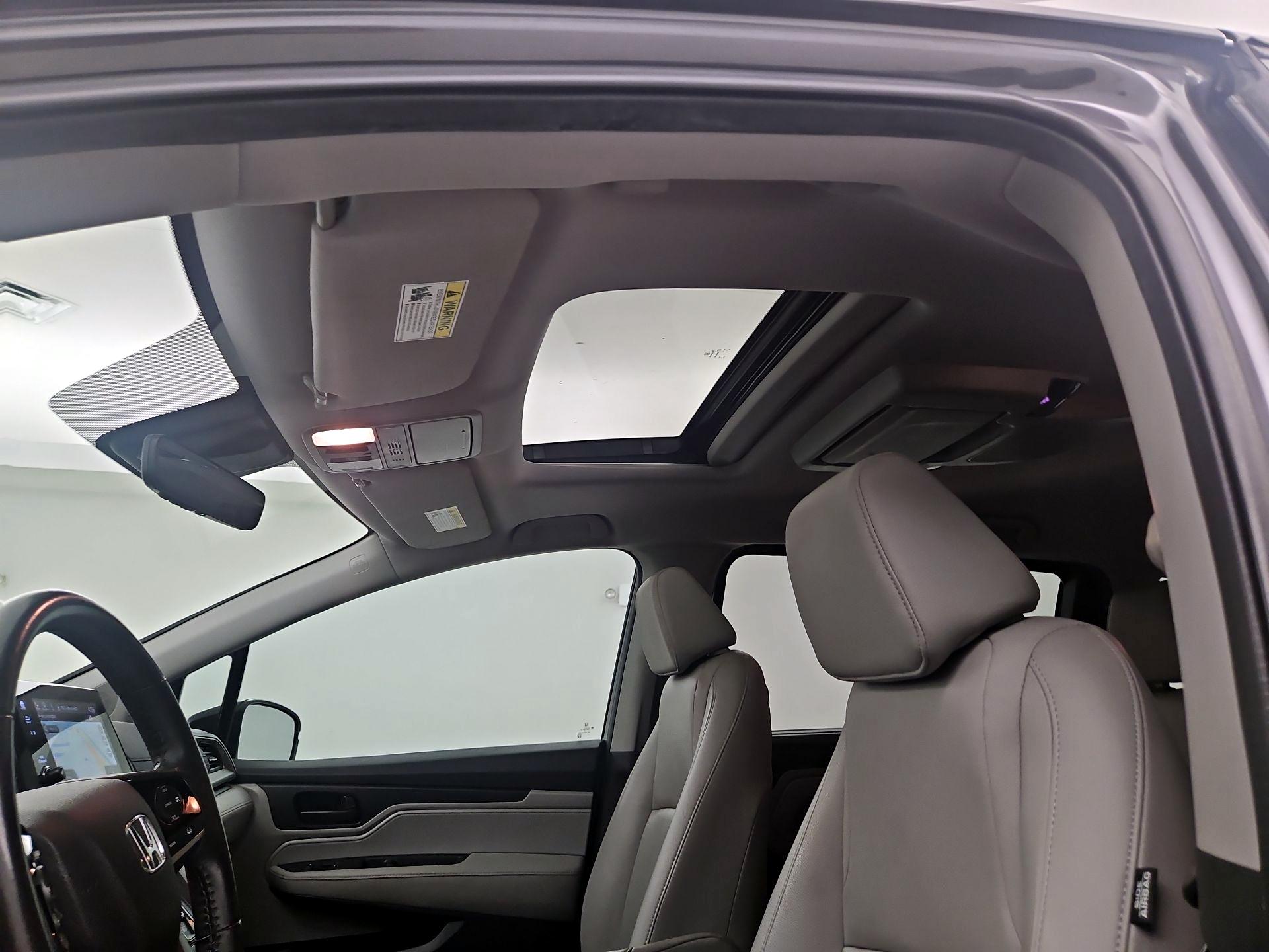 Thumbnail: 2019 Honda Odyssey - 18