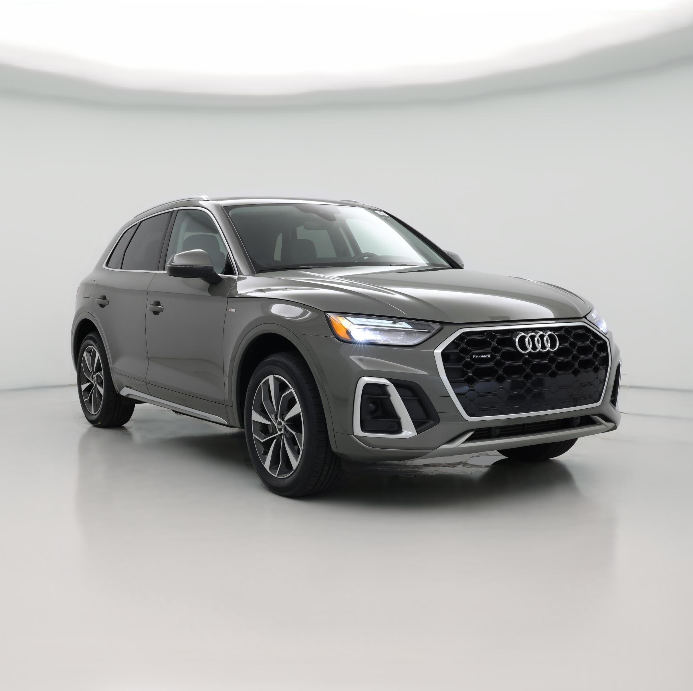 Thumbnail: 2023 Audi Q5 - 1