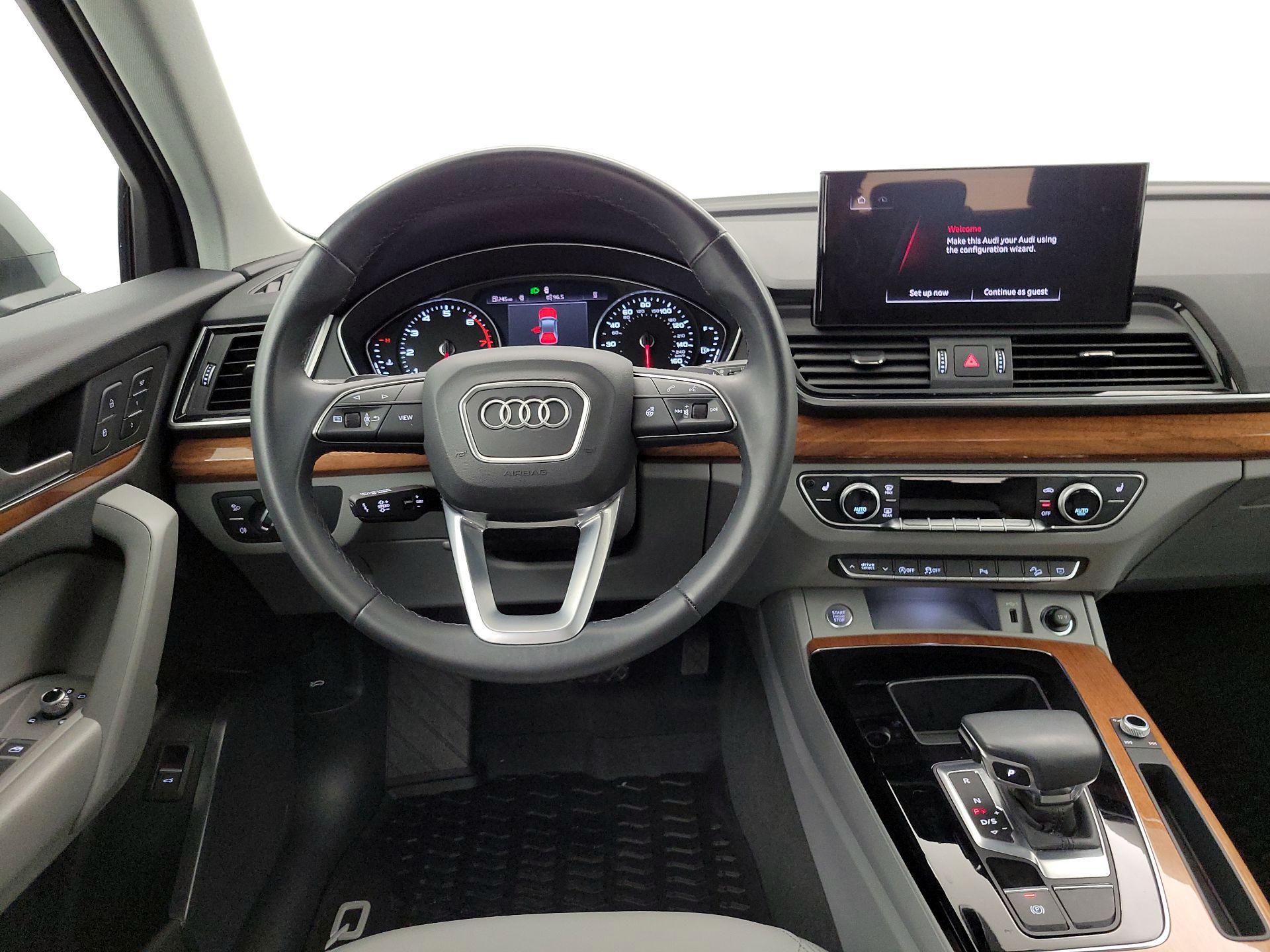 Thumbnail: 2023 Audi Q5 - 10