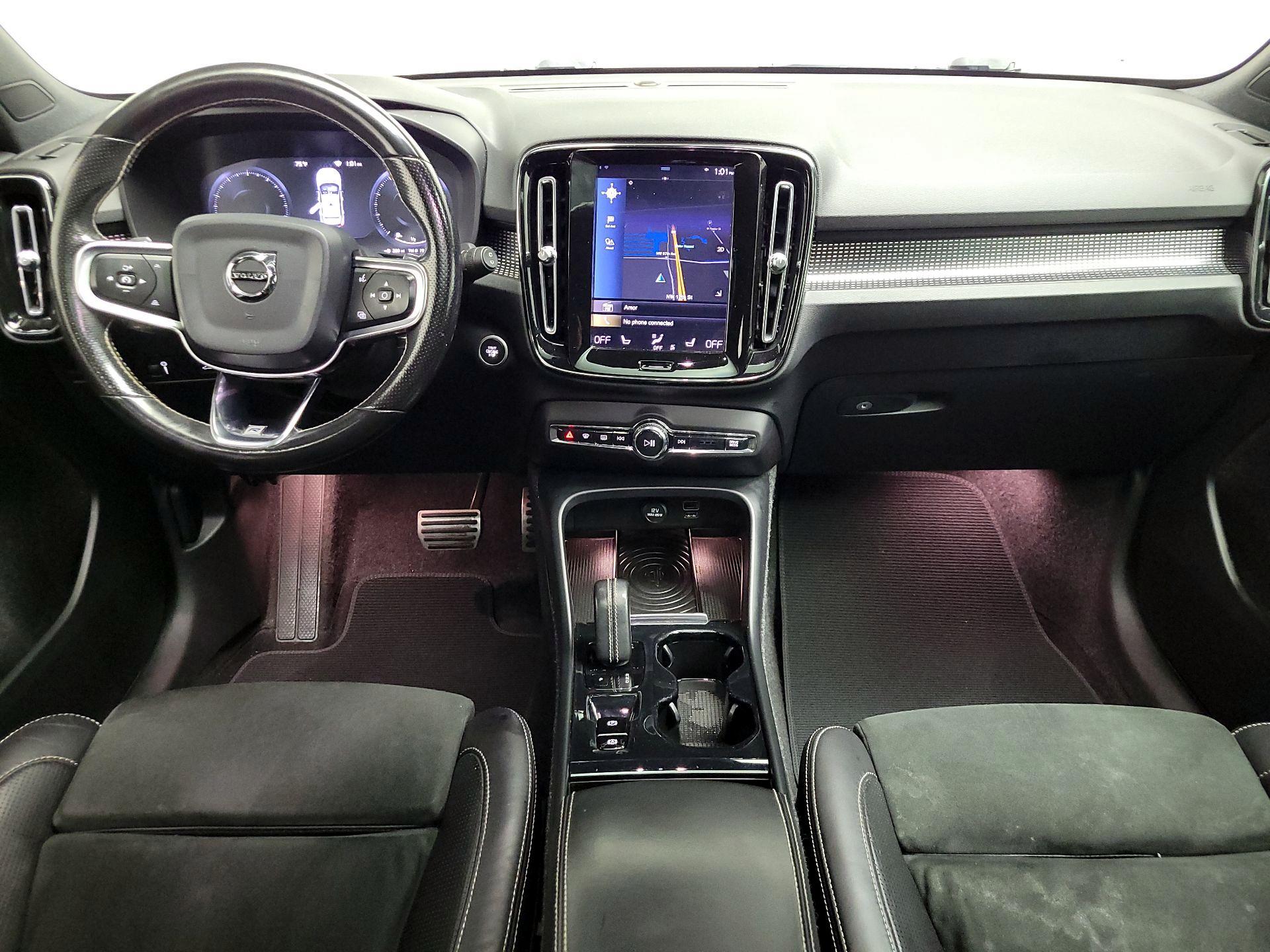Thumbnail: 2019 Volvo XC40 - 9