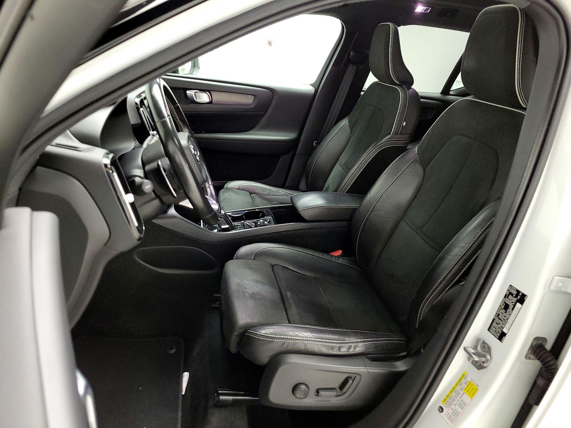 Thumbnail: 2019 Volvo XC40 - 11