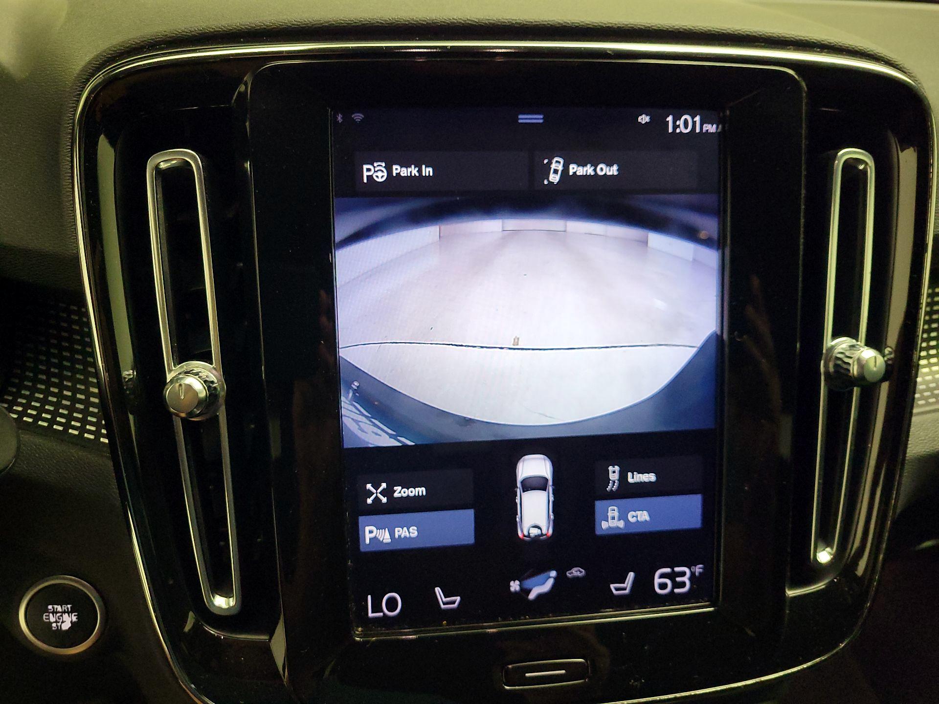 Thumbnail: 2019 Volvo XC40 - 14