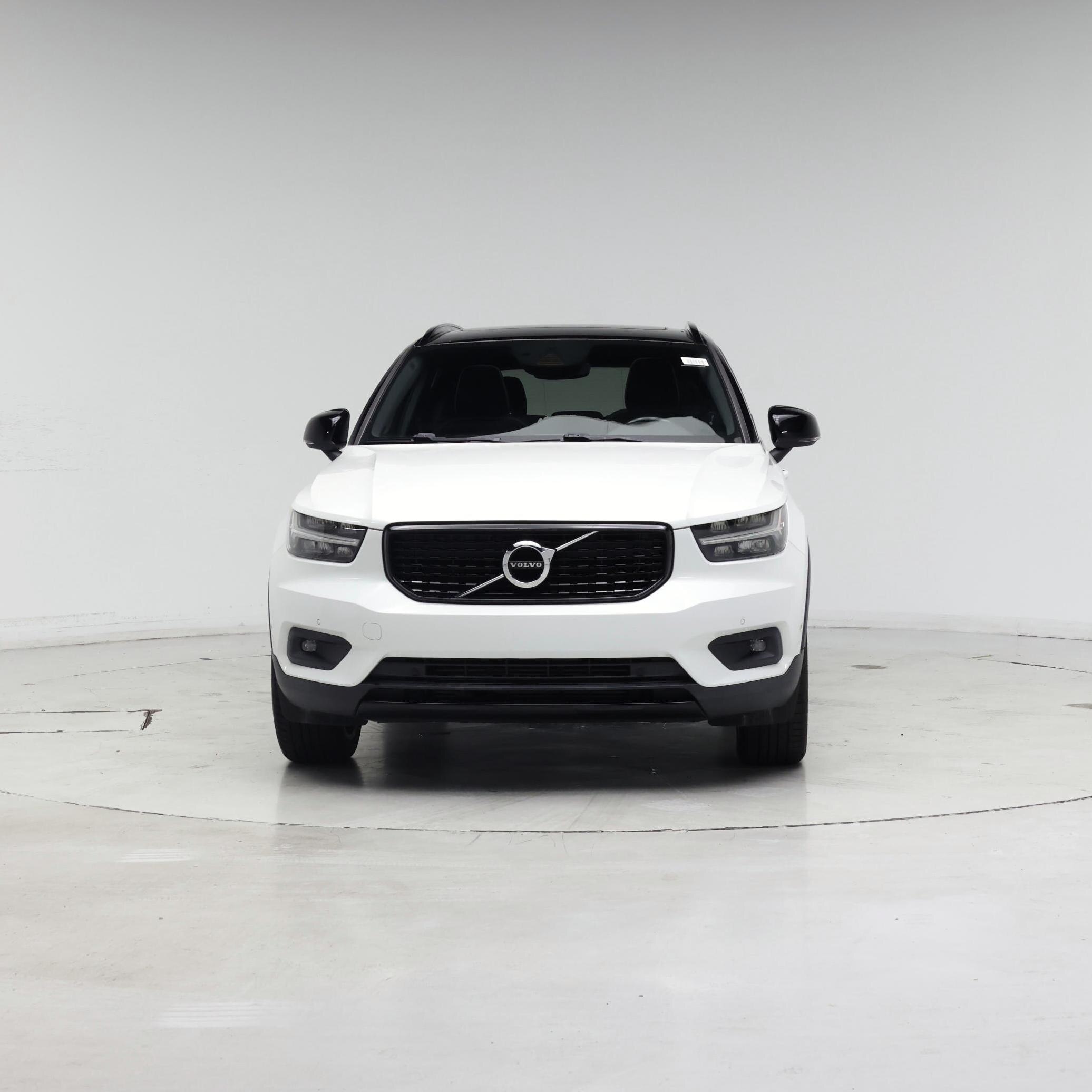 Thumbnail: 2019 Volvo XC40 - 5