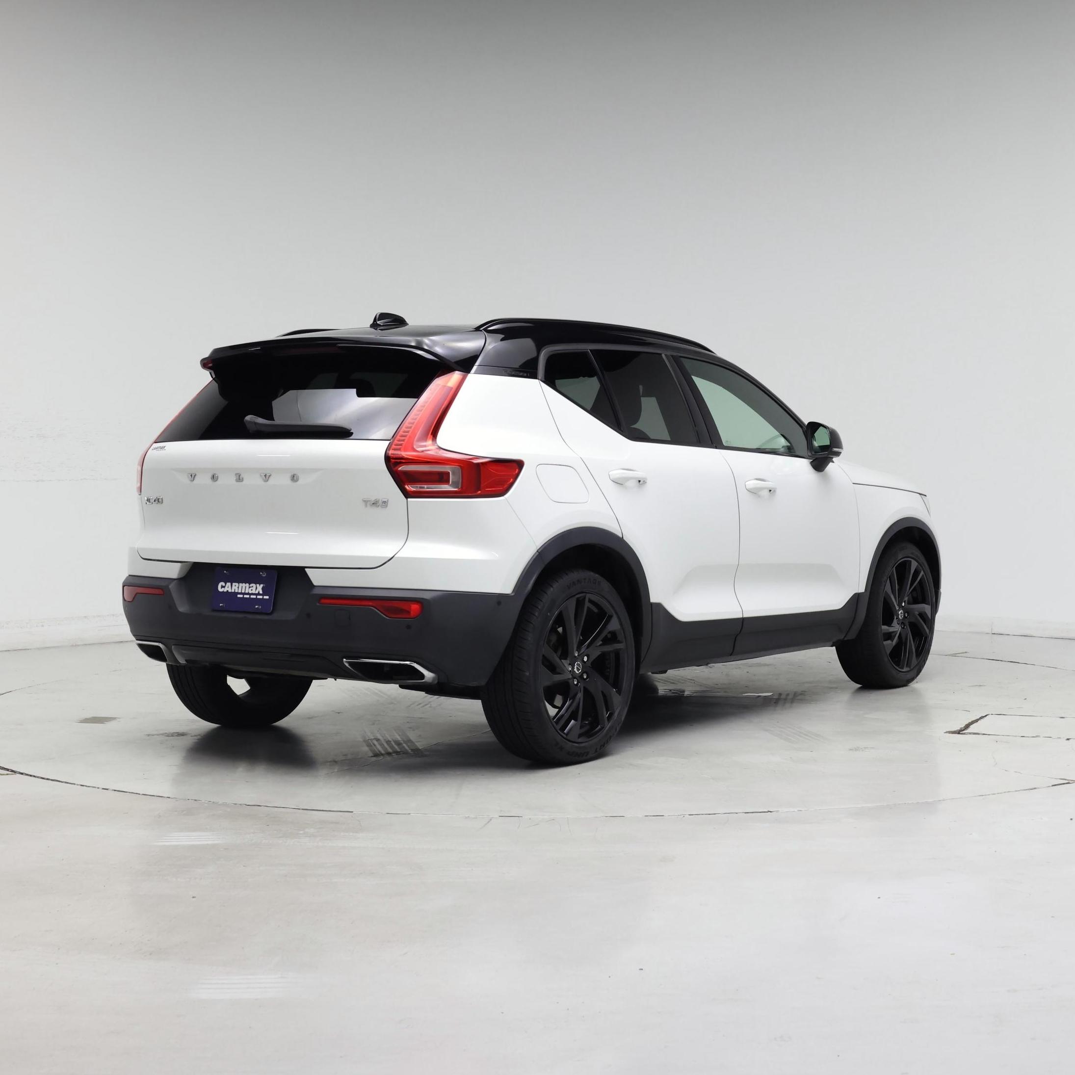 Thumbnail: 2019 Volvo XC40 - 8