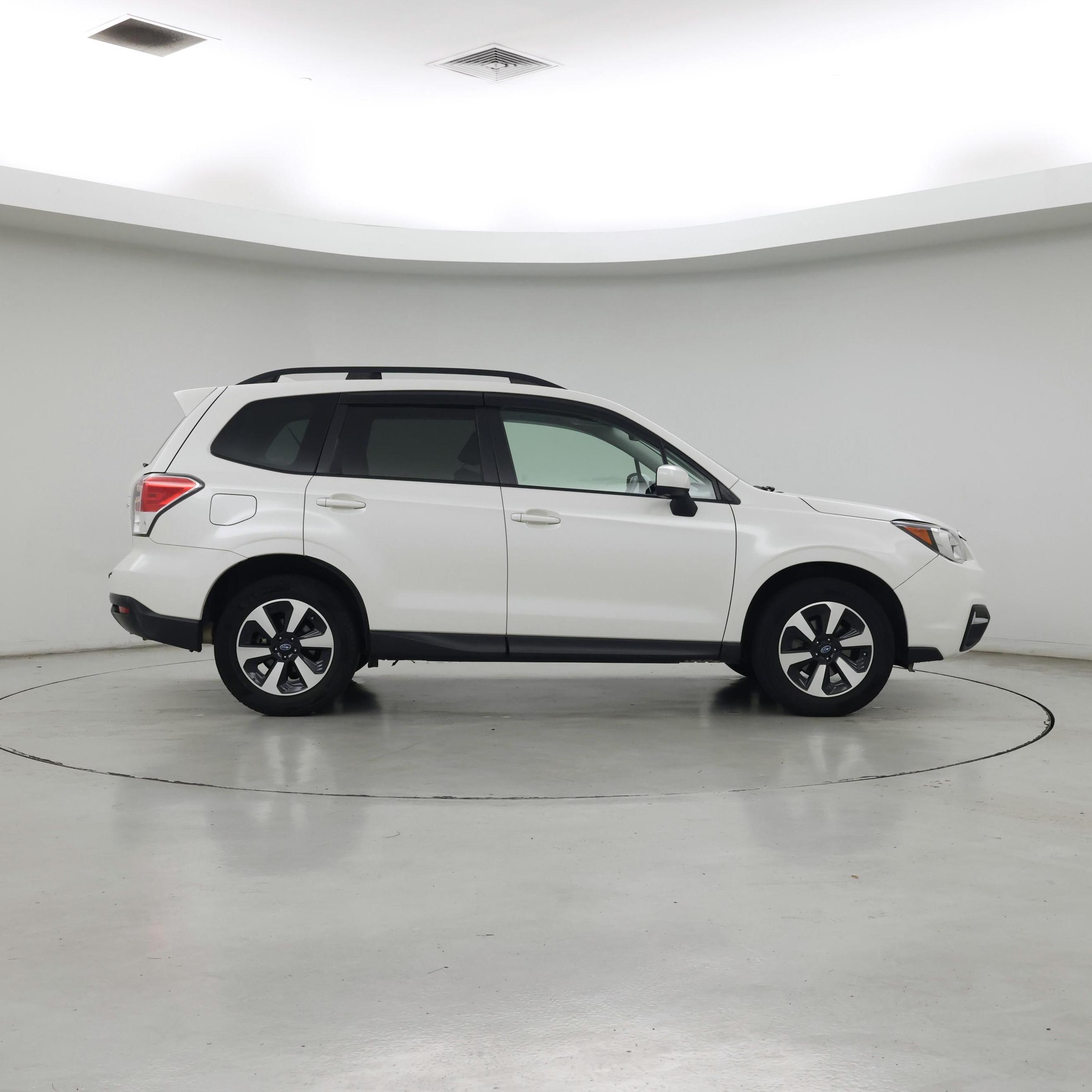 Thumbnail: 2018 Subaru Forester - 7