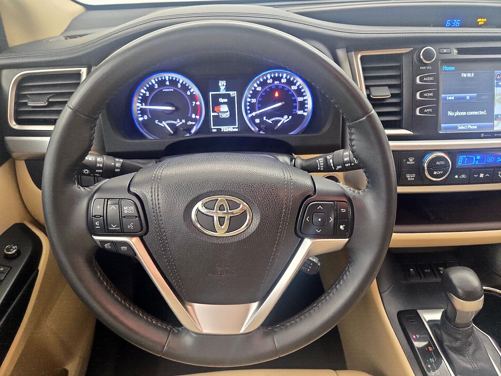 2016 Toyota Highlander XLE - Photo 11