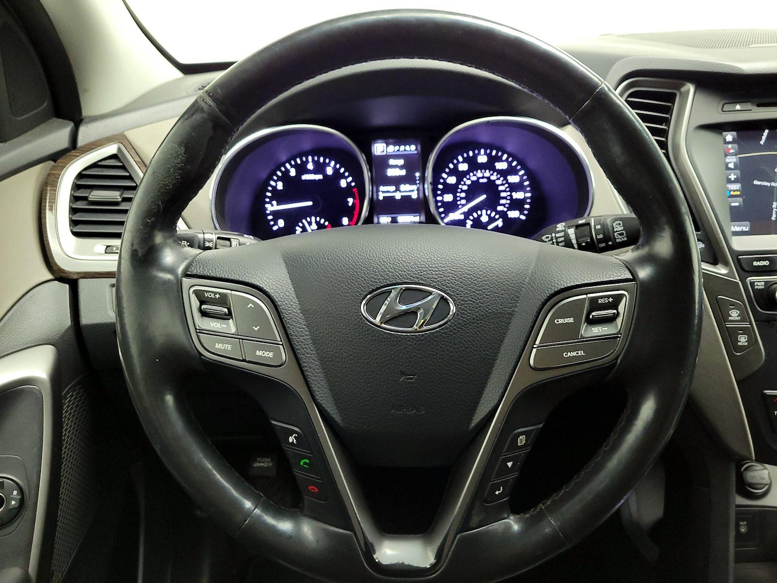 2017 Hyundai Santa Fe Sport 2.0T - Photo 11