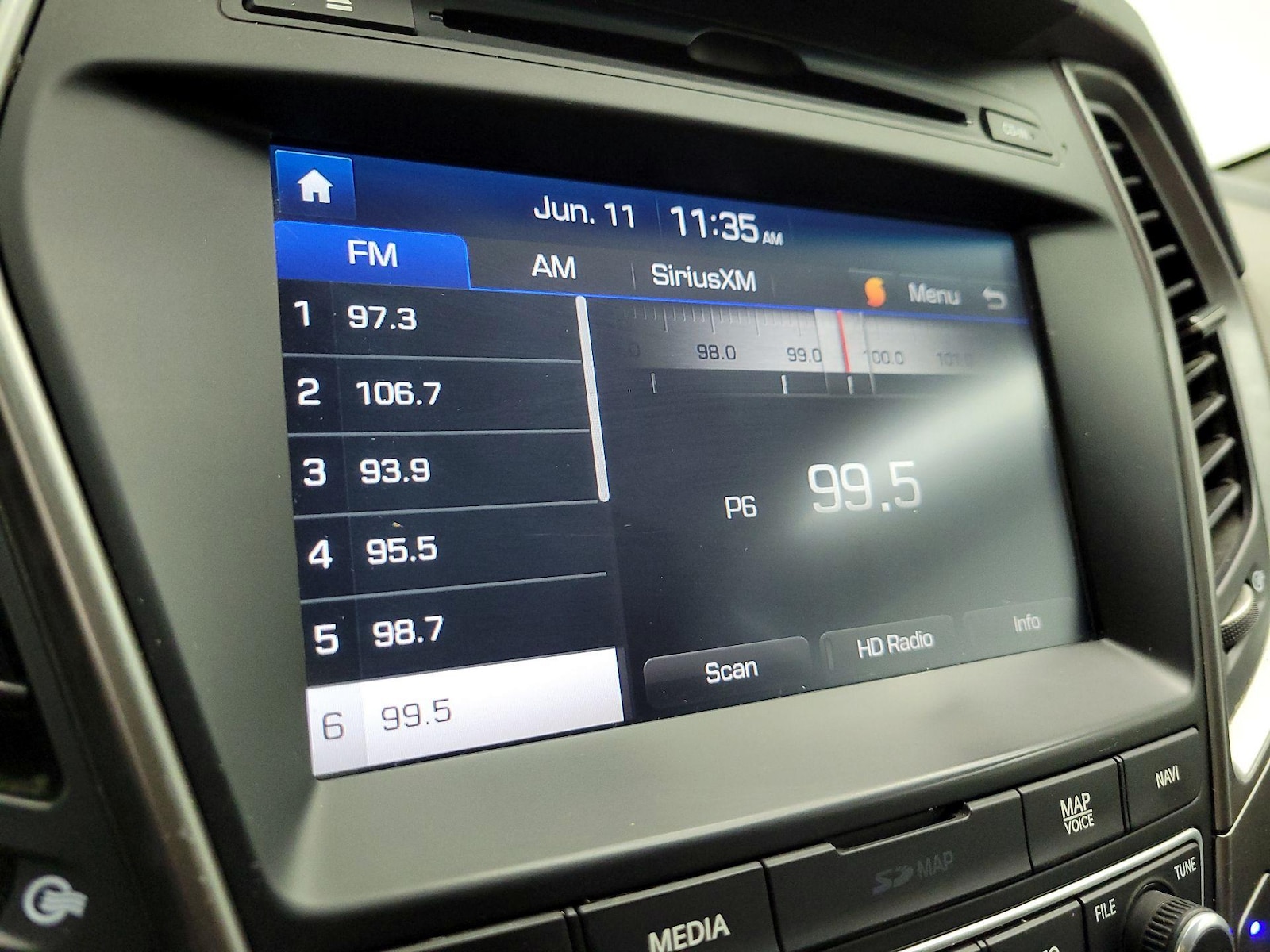 2017 Hyundai Santa Fe Sport 2.0T - Photo 16