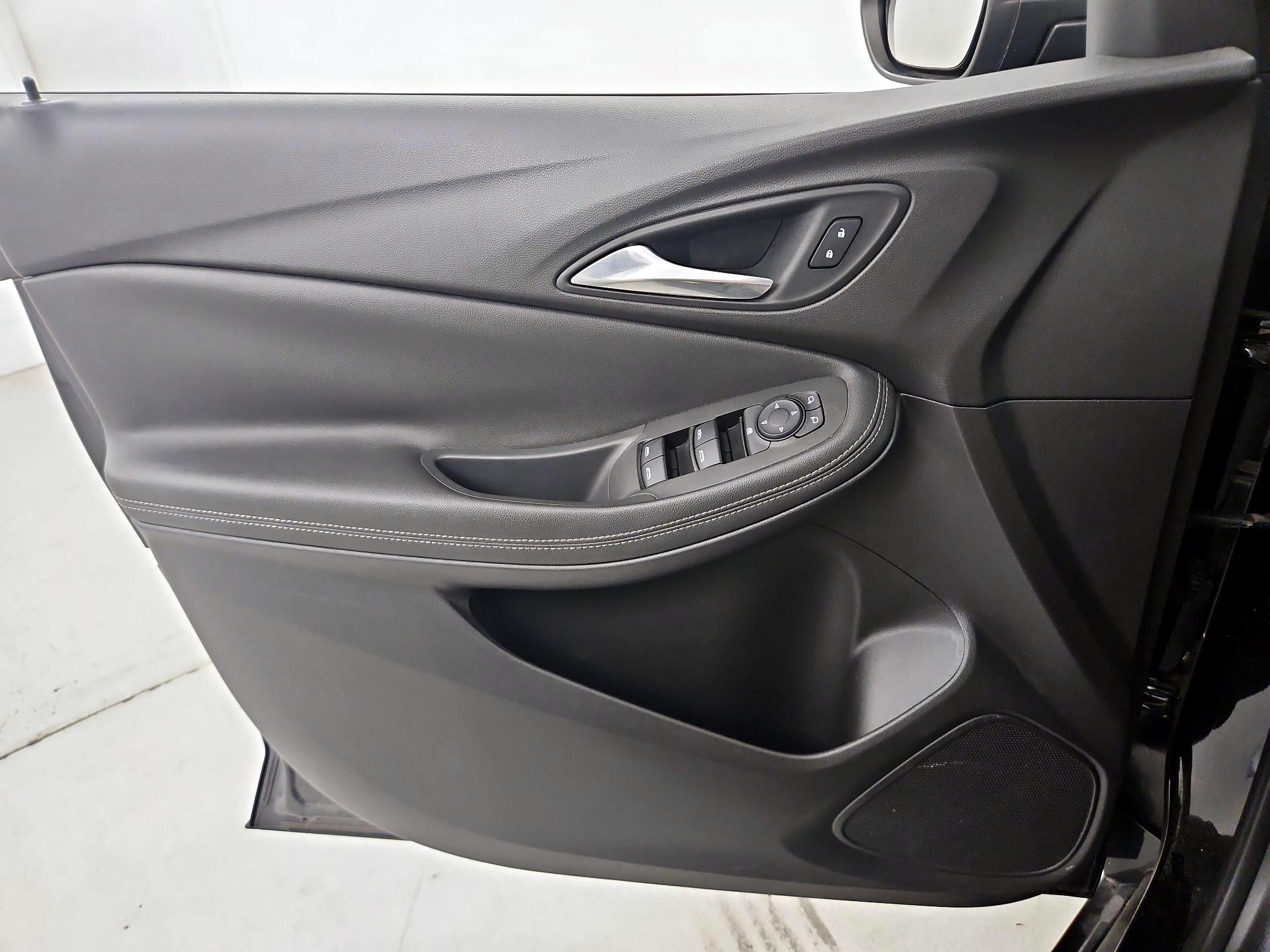 Thumbnail: 2020 Buick Encore GX - 12