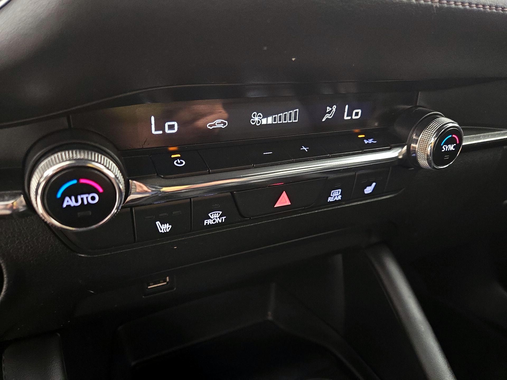 Thumbnail: 2020 Mazda Mazda3 - 16