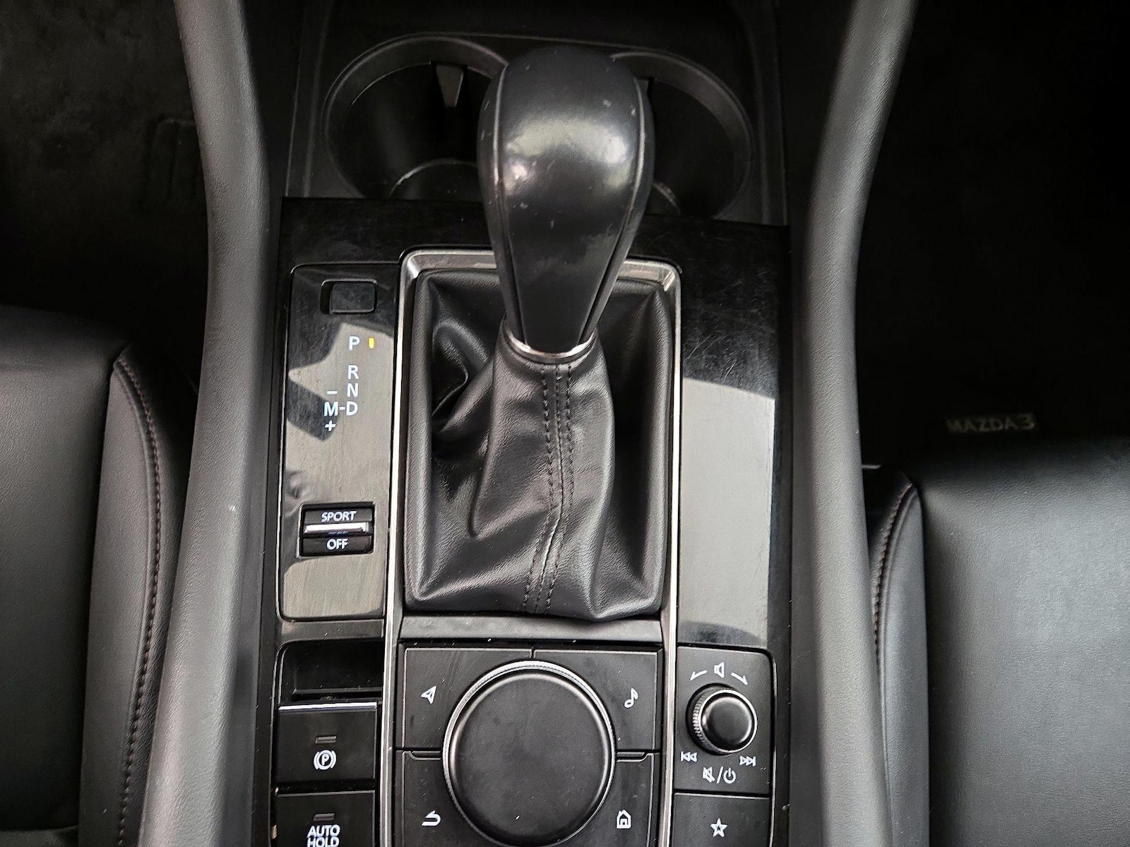 2020 Mazda Mazda3 Preferred AWD - Photo 18