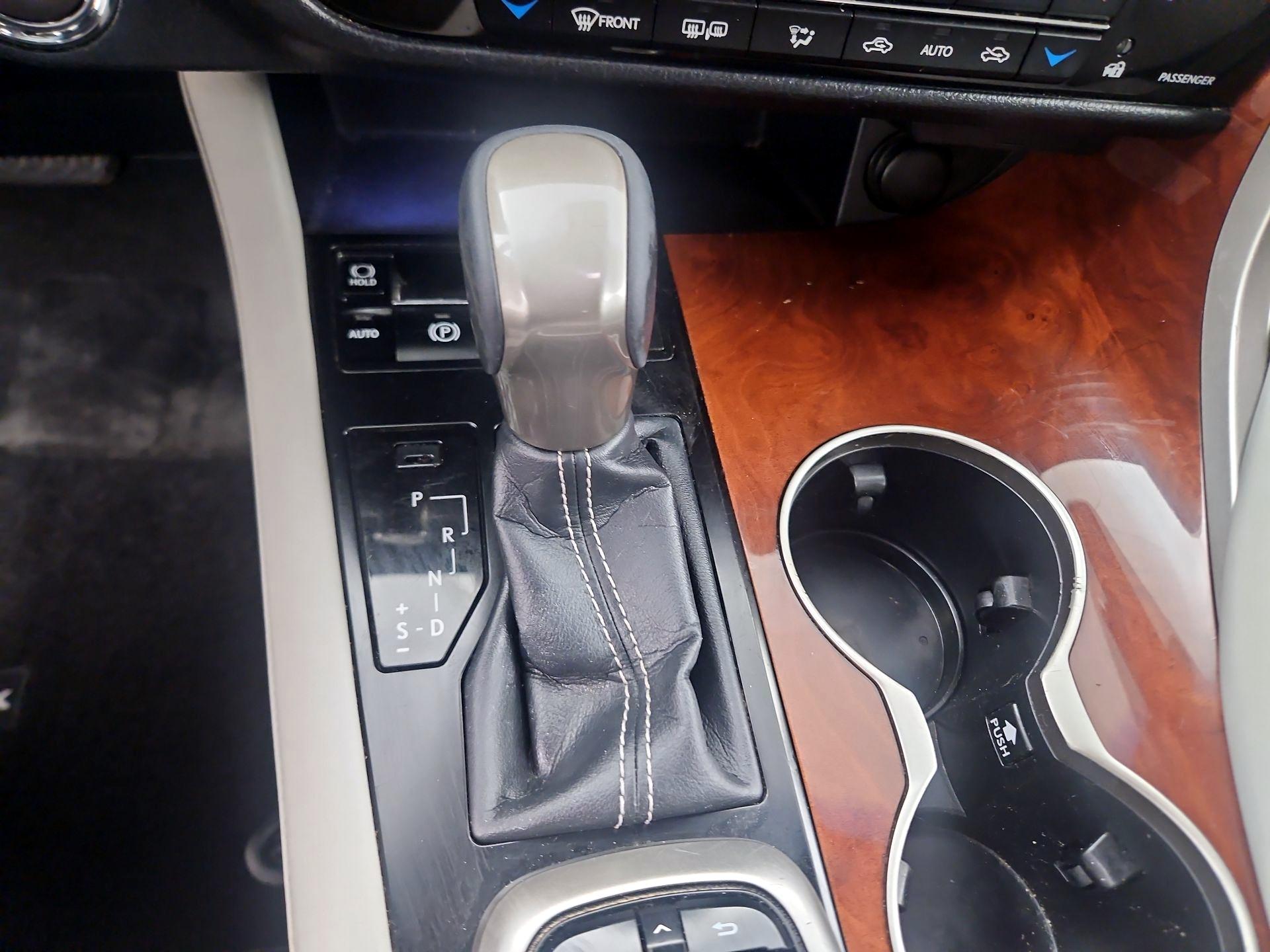 Thumbnail: 2018 Lexus RX - 16