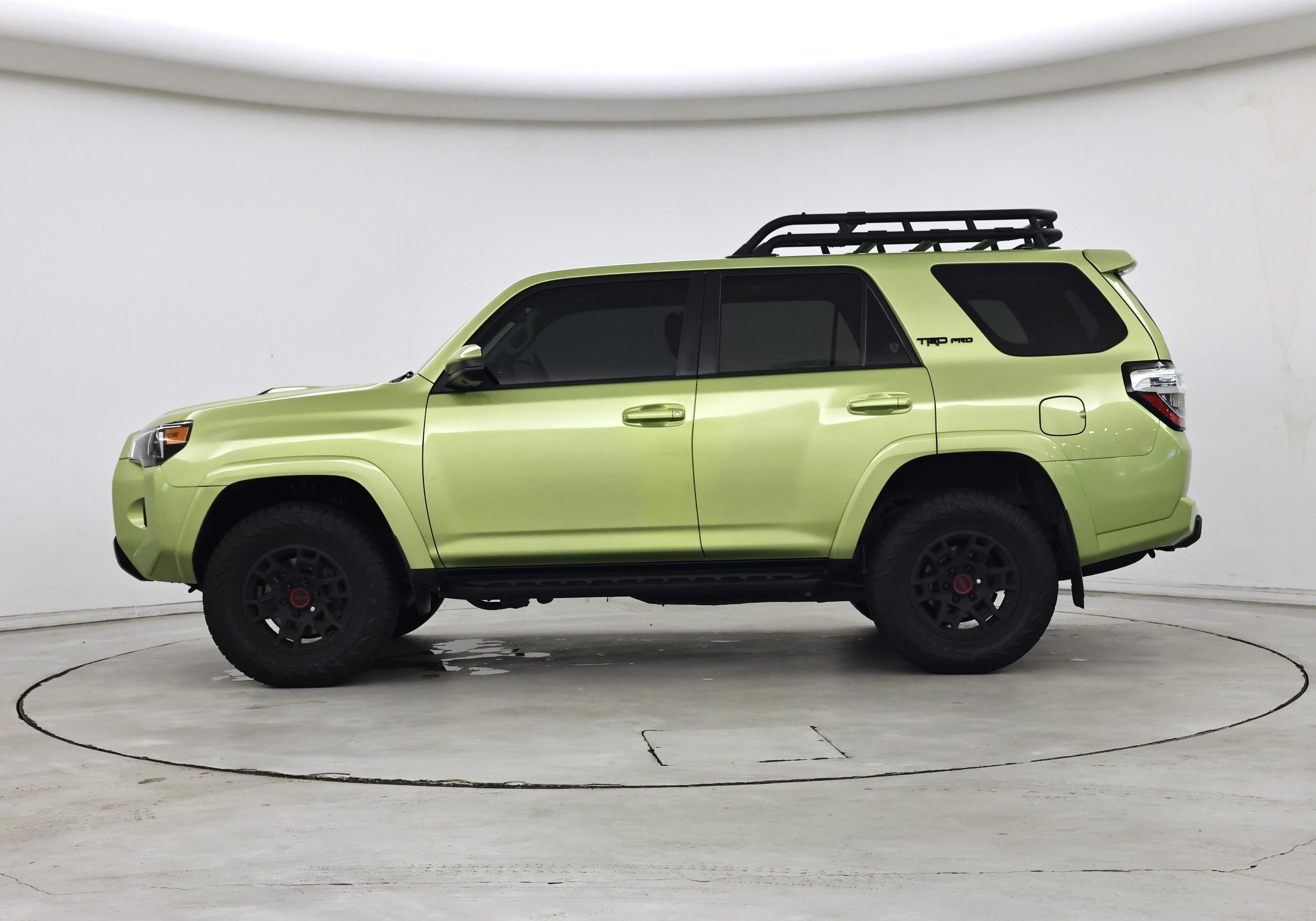 Thumbnail: 2022 Toyota 4Runner - 3