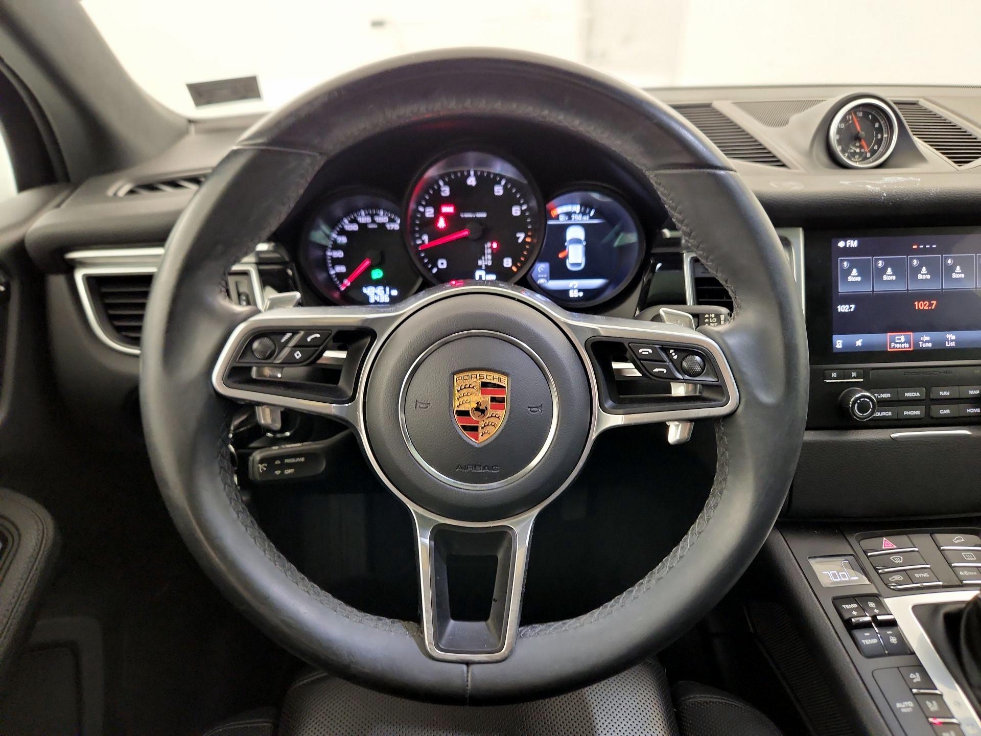 Thumbnail: 2018 Porsche Macan - 10